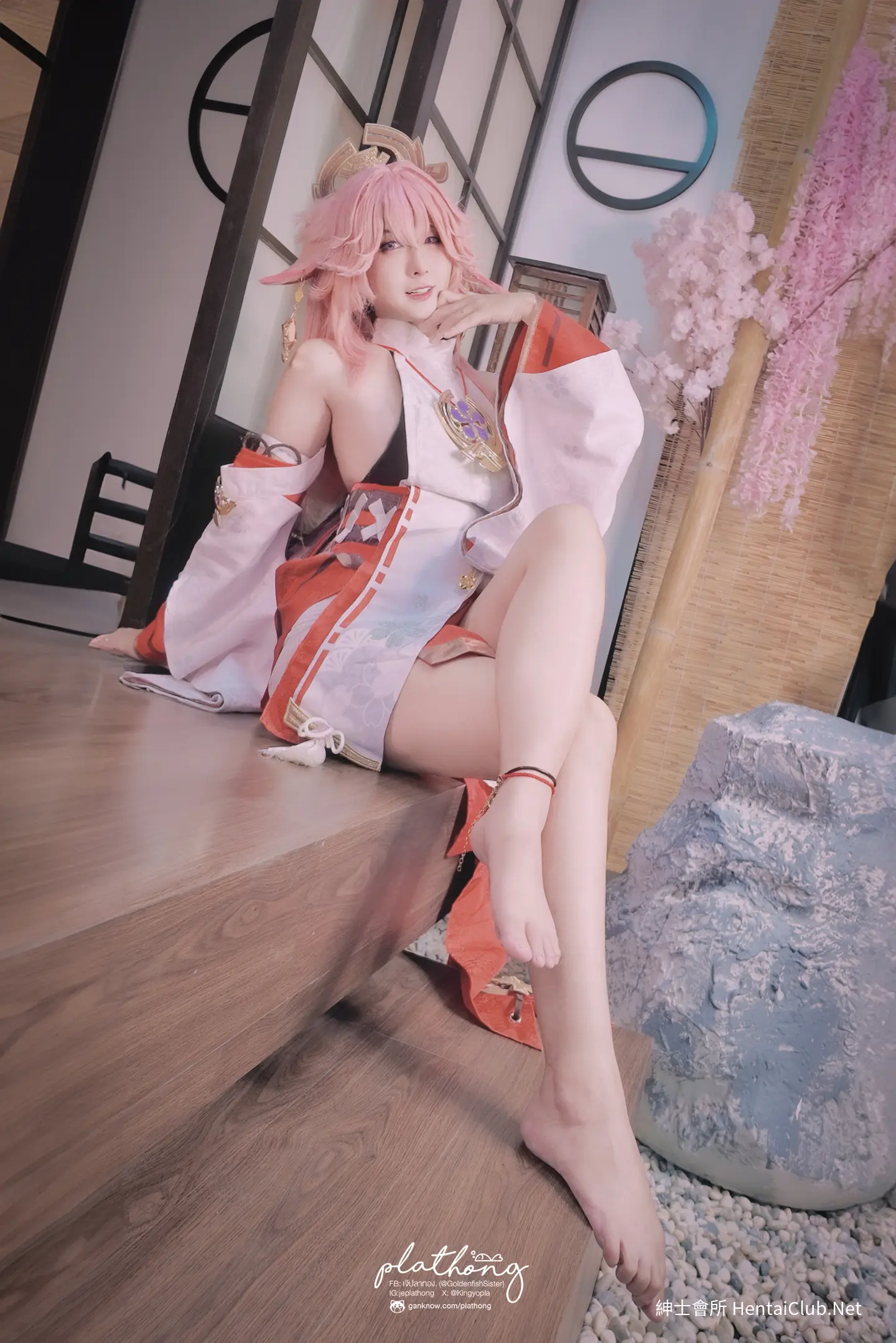 Plathong Yae Miko 4 Plathong Yae Miko