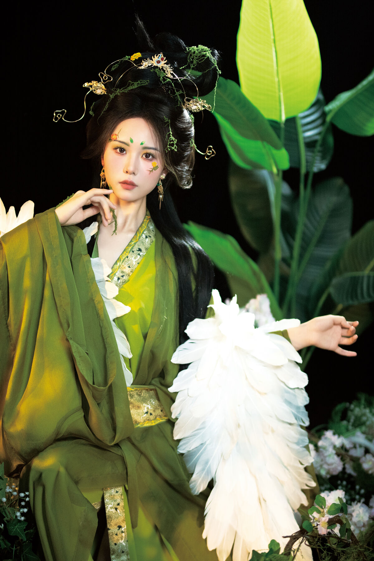 YiTuYu艺图语 Vol.10298 Fei Teng De Mi Zhou