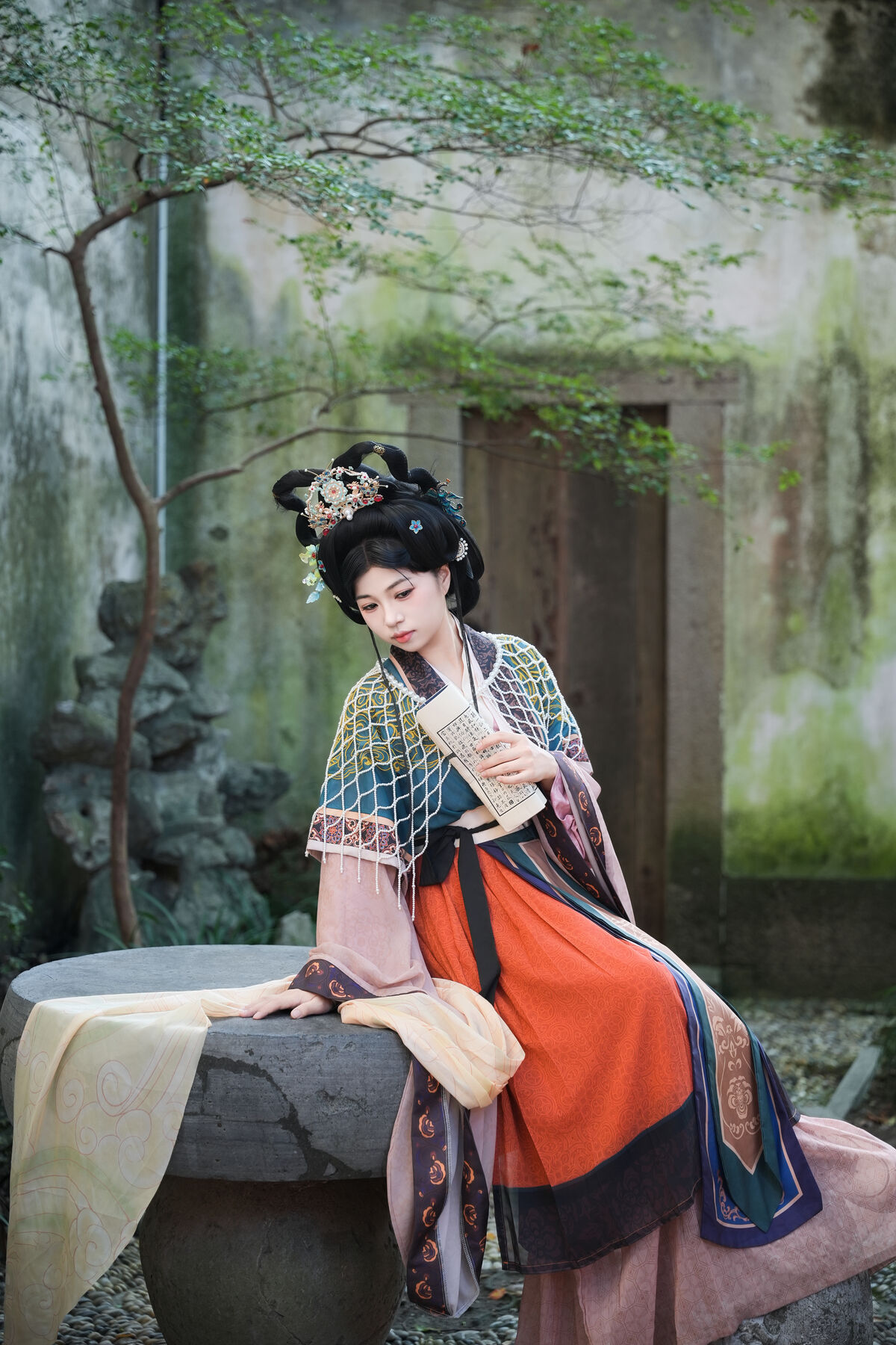 YiTuYu艺图语 Vol.10443 Qi Fu Fan Li De Mi Li
