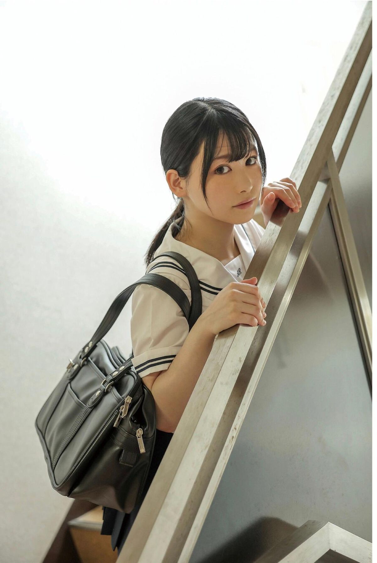 Aizuki Himari 逢月ひまり - Classmate 同級生 Part01