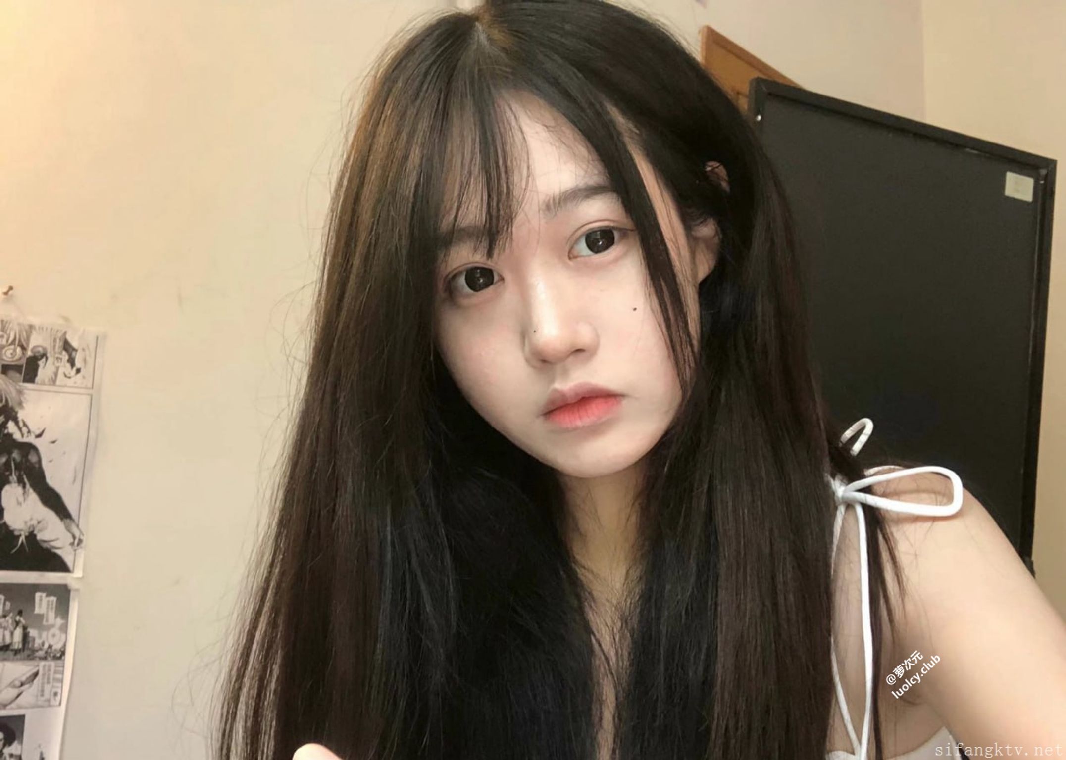 [OtherXXX] Callu3uuu妹： 鲜嫩顶级白虎萝莉
