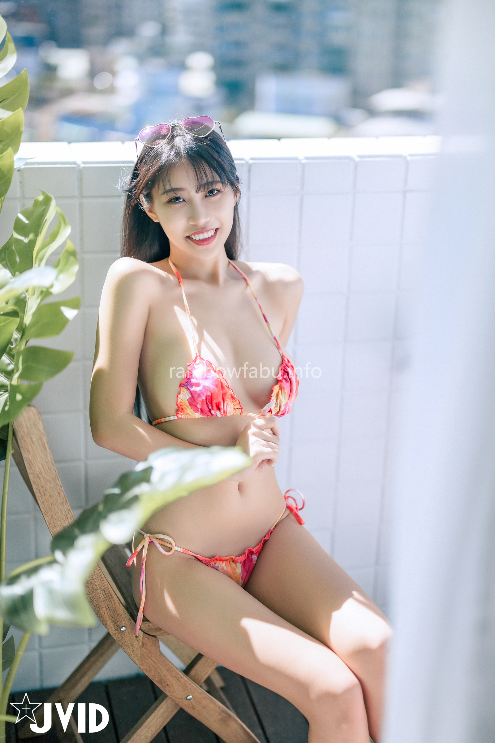 [JVID] WenHsin 玟妡 – 濕身陽台戲水夏日多巴胺😳超小片比基尼🔥羊入虎口不吃對不起自己😈