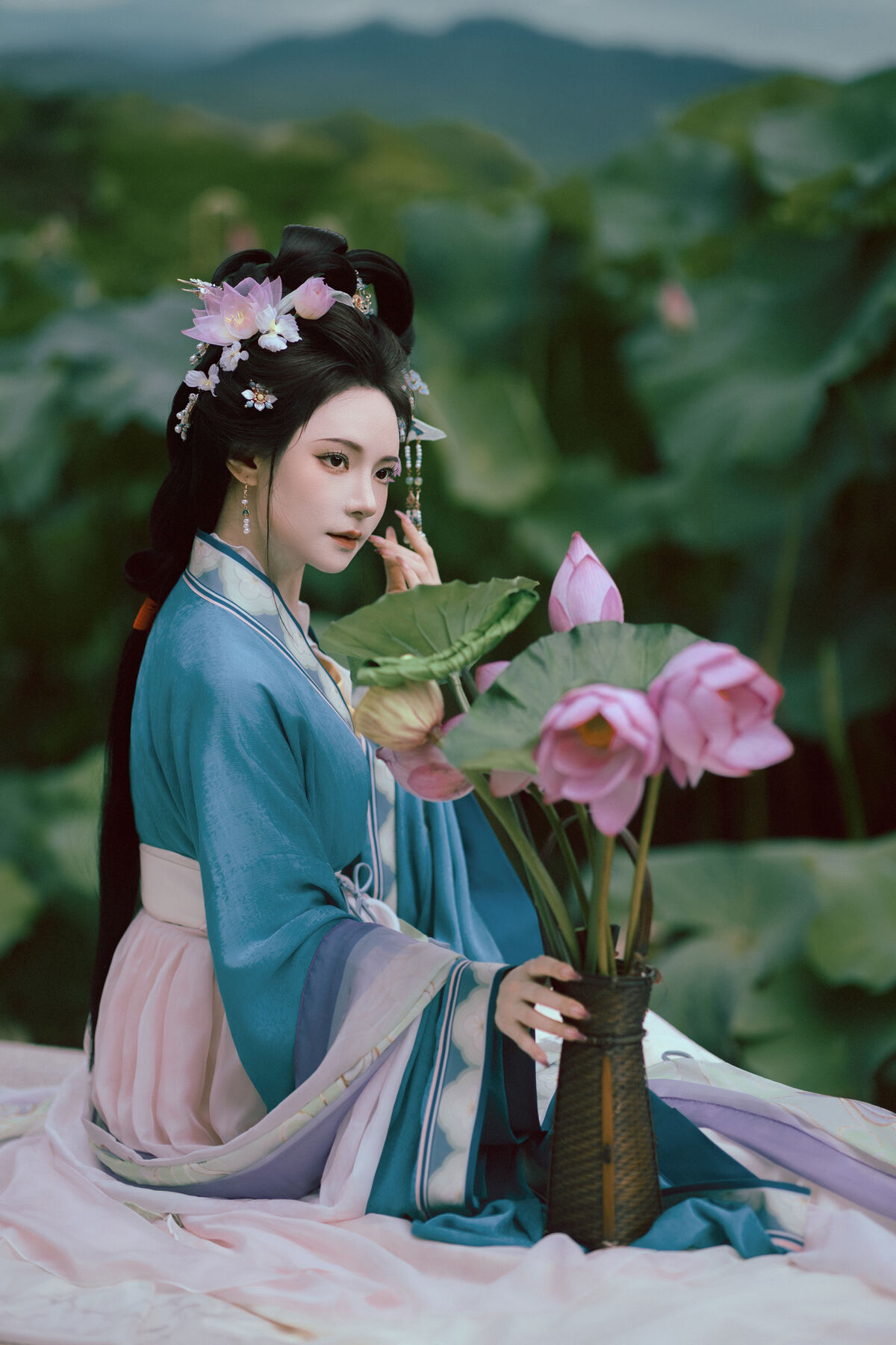 YiTuYu艺图语 Vol.10246 Ai Mo Li