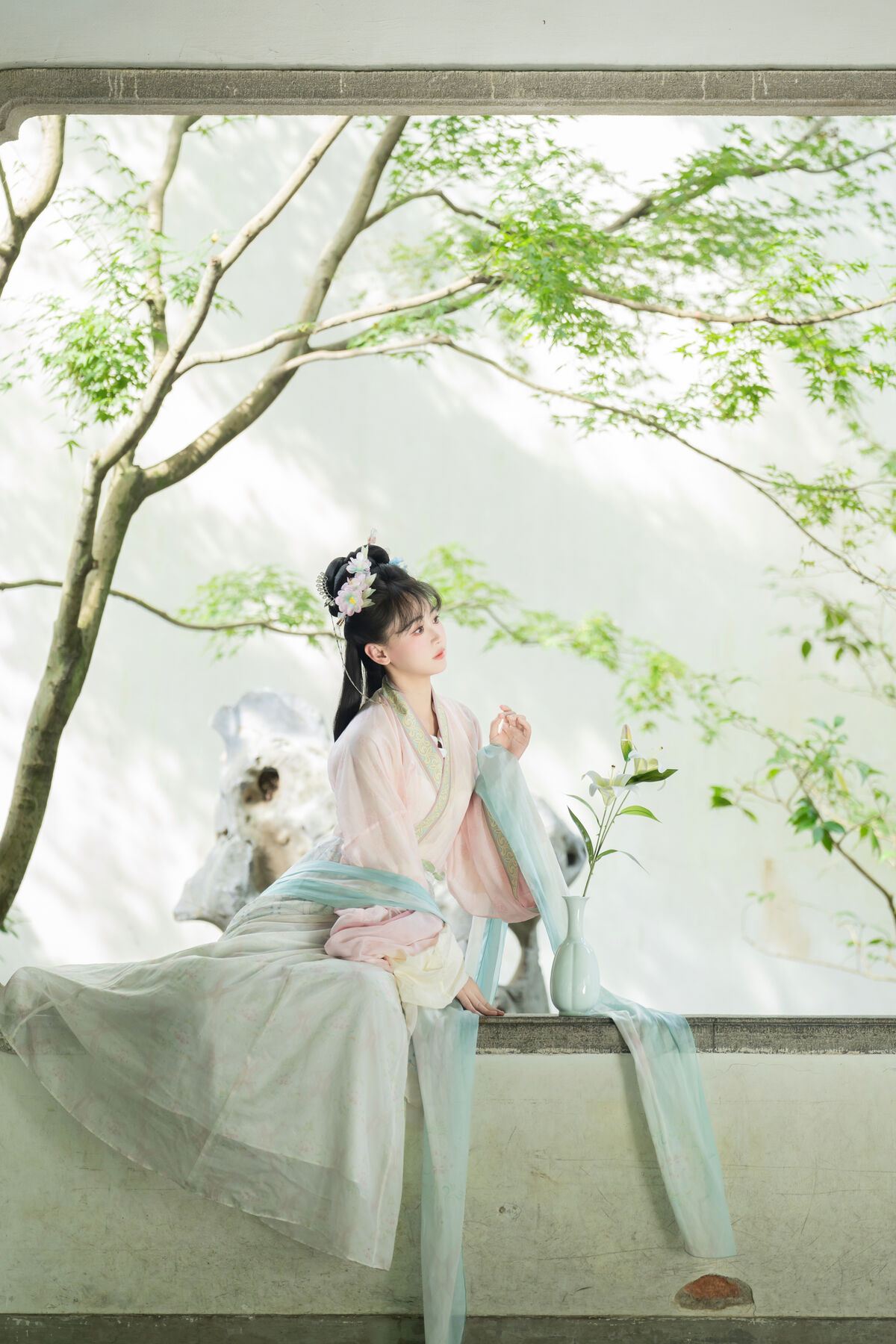 YiTuYu艺图语 Vol.10585 Jiao Yi Zhi Sui Sui 13 YiTuYu艺图语 Vol.10585 Jiao Yi Zhi Sui Sui