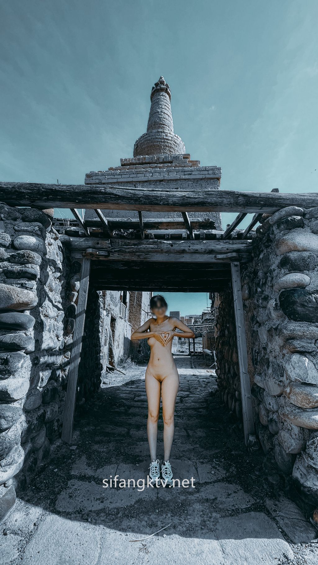 [OtherXXX] 小可爱： 绿帽癖NTR夫妻 旅拍露出