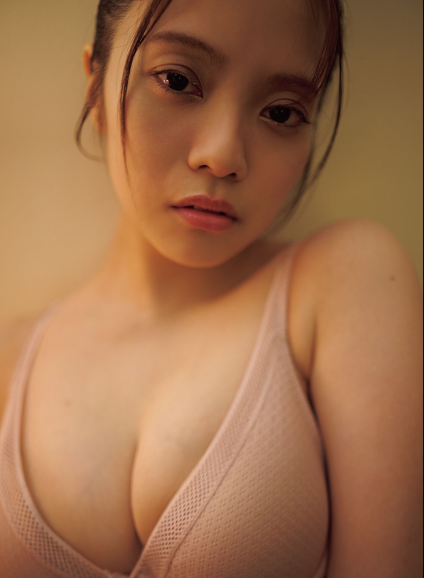 [Photobook] 宮田愛萌 Lilas【DMM限定アザーカット付き版】