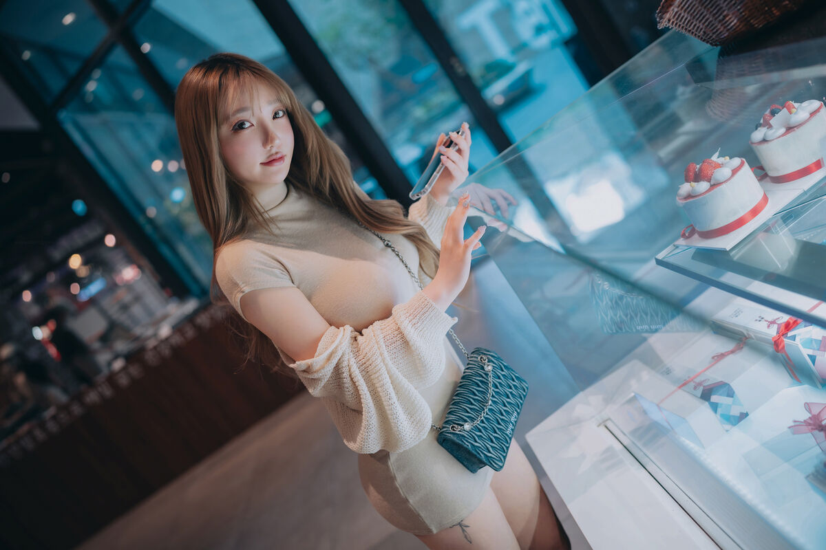 DJAWA Son Ye-Eun 손예은 - Happy Solo Birthday Part01