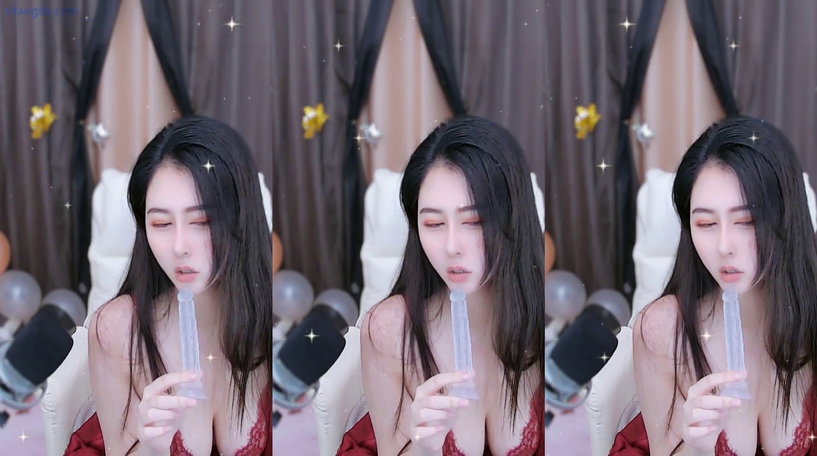 七月: 网易CC头牌主播 人美奶大 定制裸舞自慰合集 29 七月: 网易CC头牌主播 人美奶大 定制裸舞自慰合集