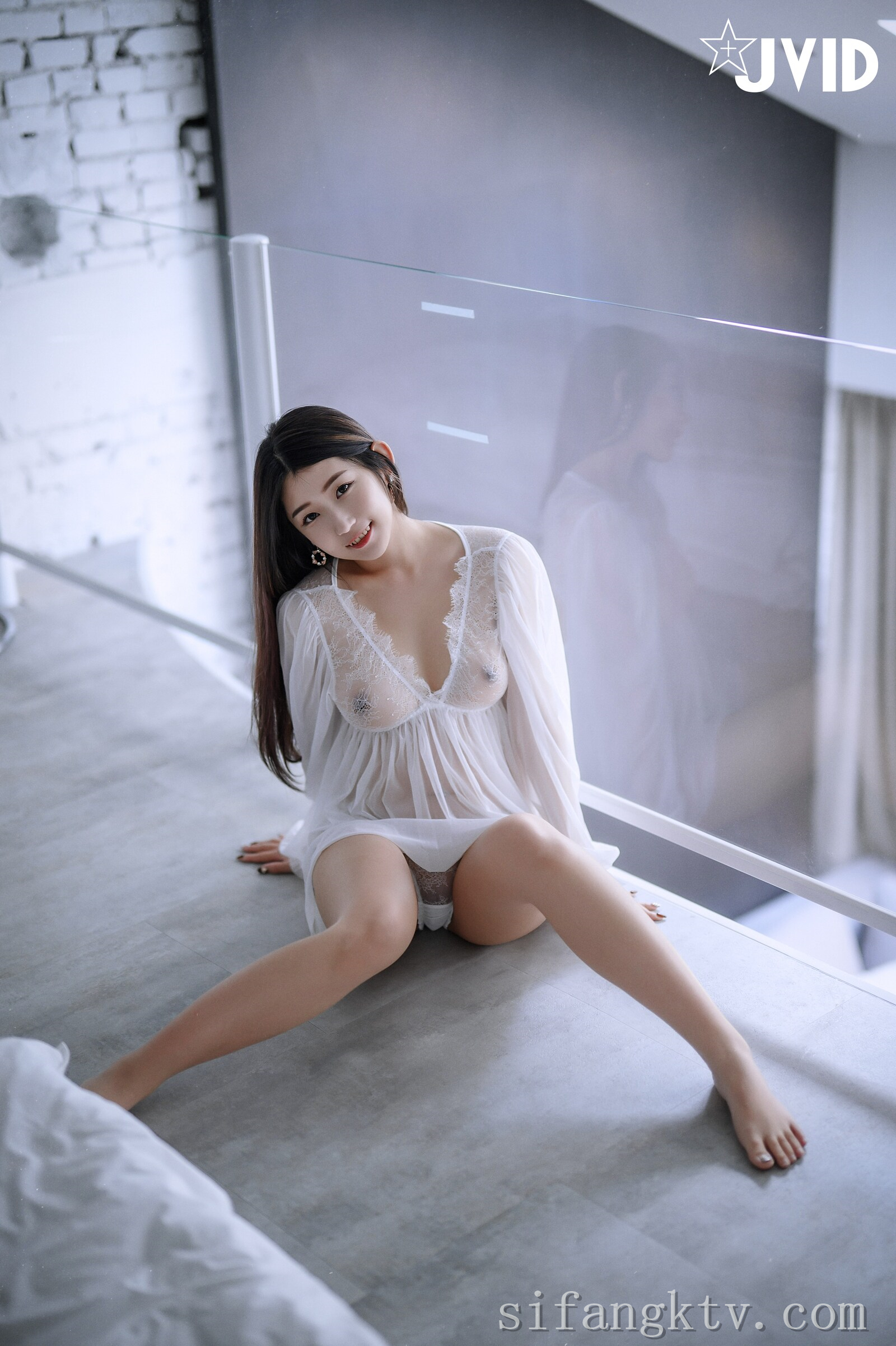 [JVID] 肉包Mini – 用玫瑰成功征服可爱肉包的肉体-热爱