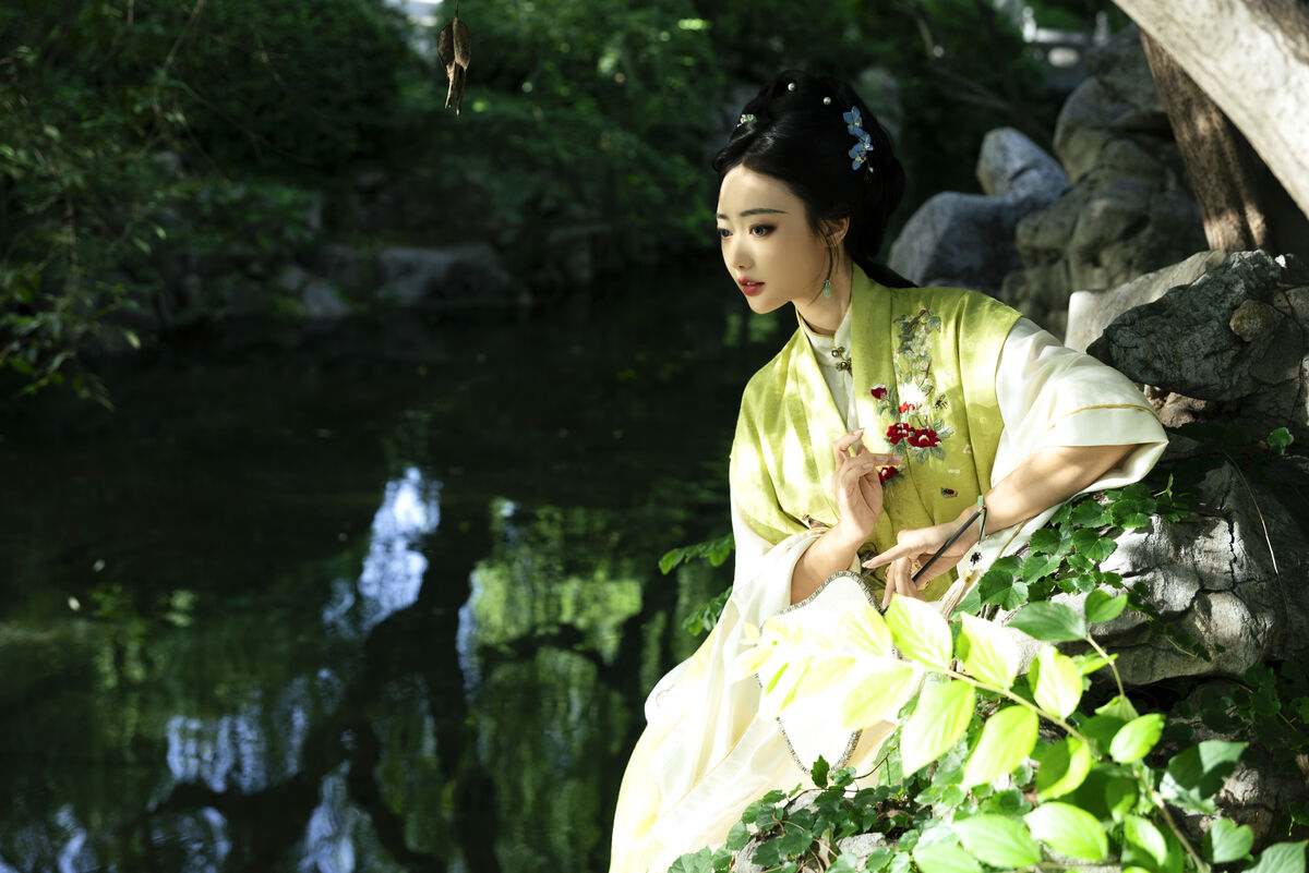 YiTuYu艺图语 Vol.10448 Yi Ming