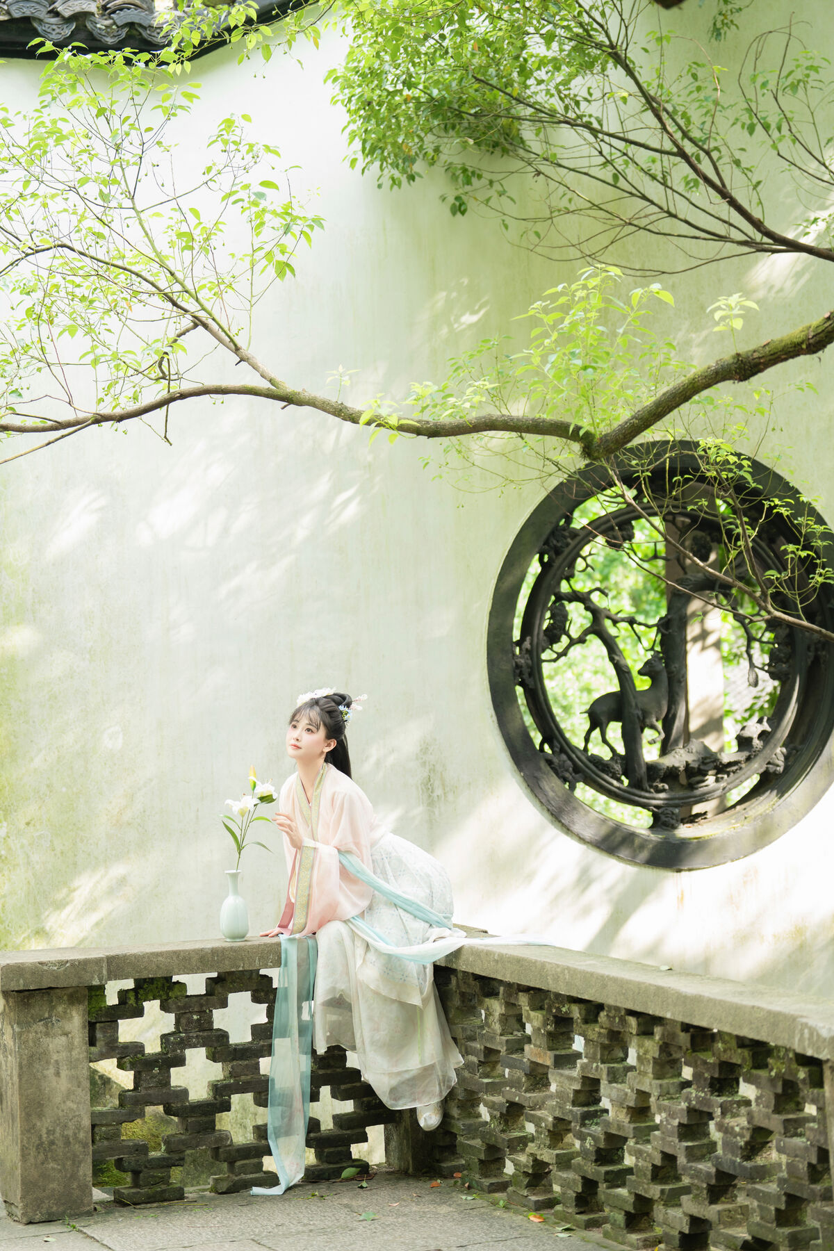 YiTuYu艺图语 Vol.10585 Jiao Yi Zhi Sui Sui 17 YiTuYu艺图语 Vol.10585 Jiao Yi Zhi Sui Sui