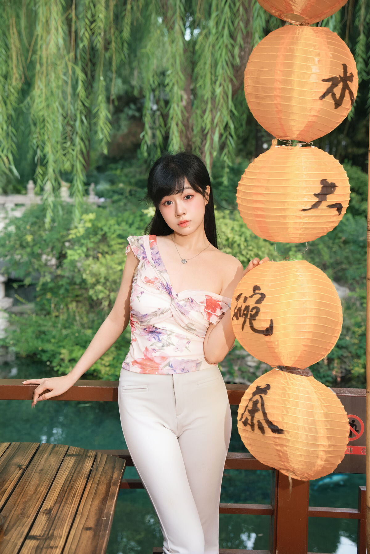 YiTuYu艺图语 Vol.10422 Yi Ming