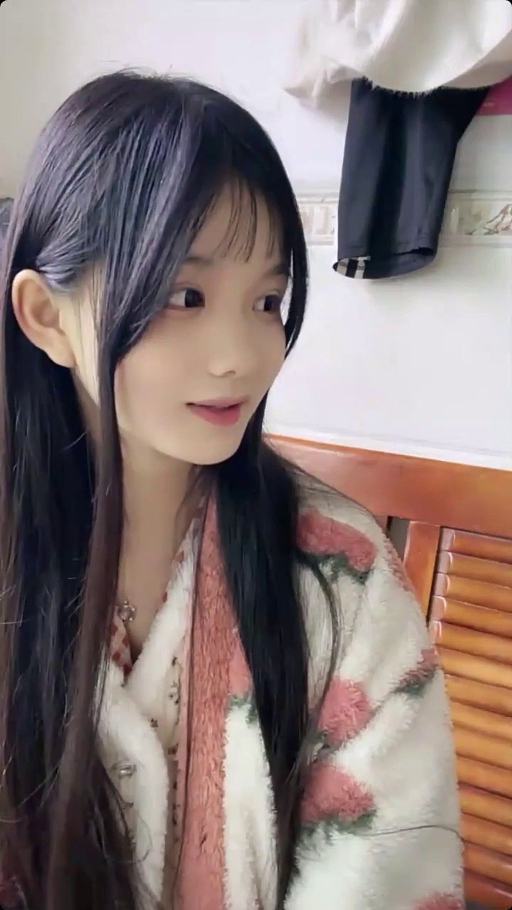 07水嫩宝宝: 绝美农村女孩 村里露出 9 07水嫩宝宝: 绝美农村女孩 村里露出
