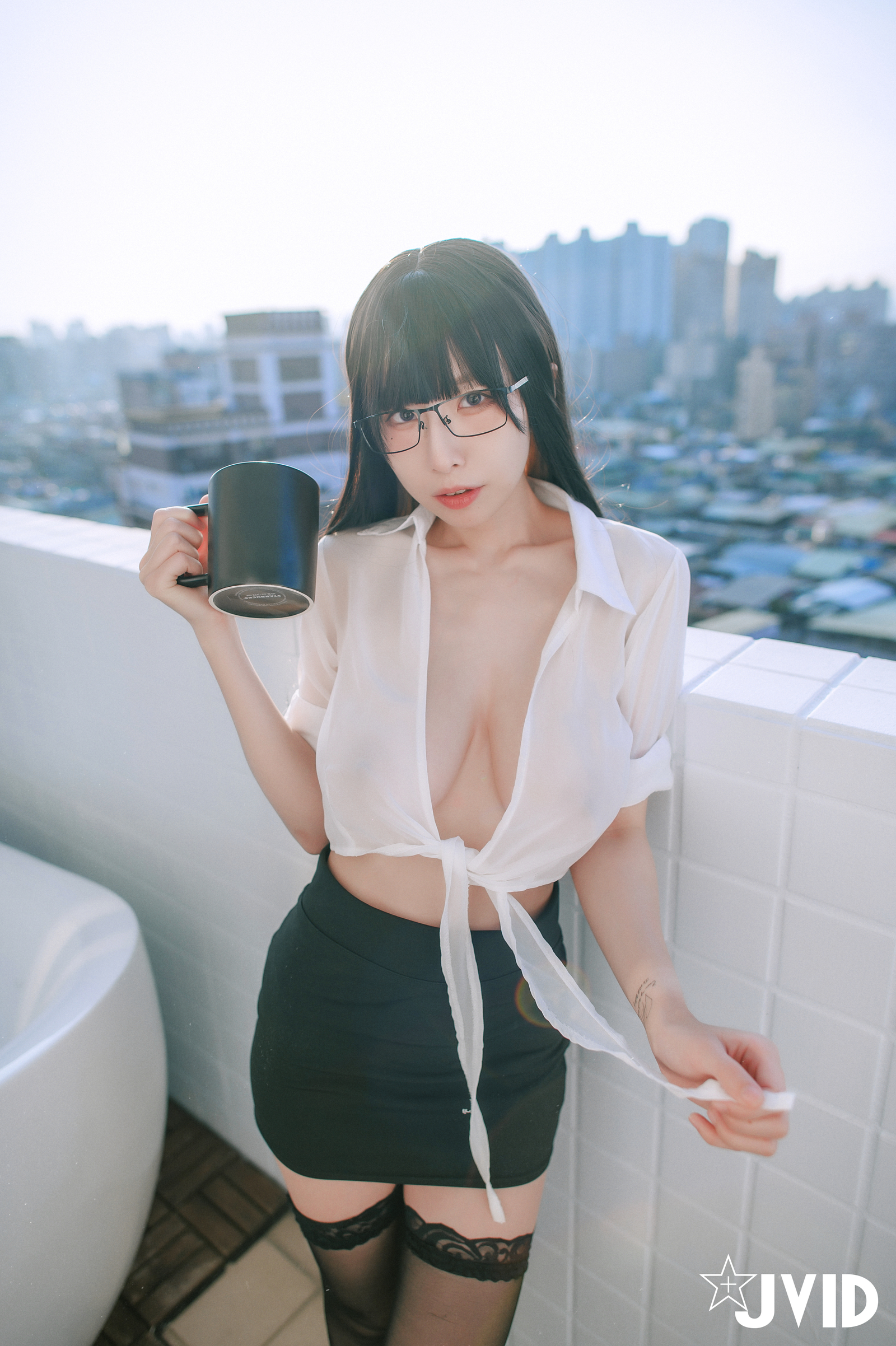 [JVID] 黎菲儿 – 超完美巨乳-色色的女同事加班时の脱衣诱惑