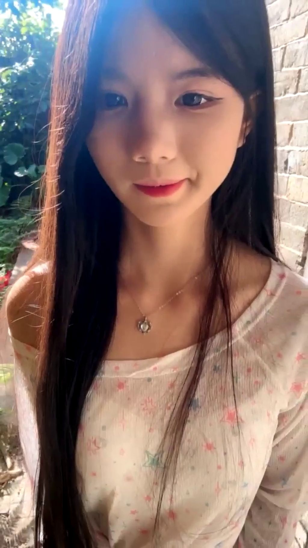 水嫩宝宝: 农村07年美少女 户外跳蛋 勾搭隔壁油腻大叔 28 水嫩宝宝: 农村07年美少女 户外跳蛋 勾搭隔壁油腻大叔