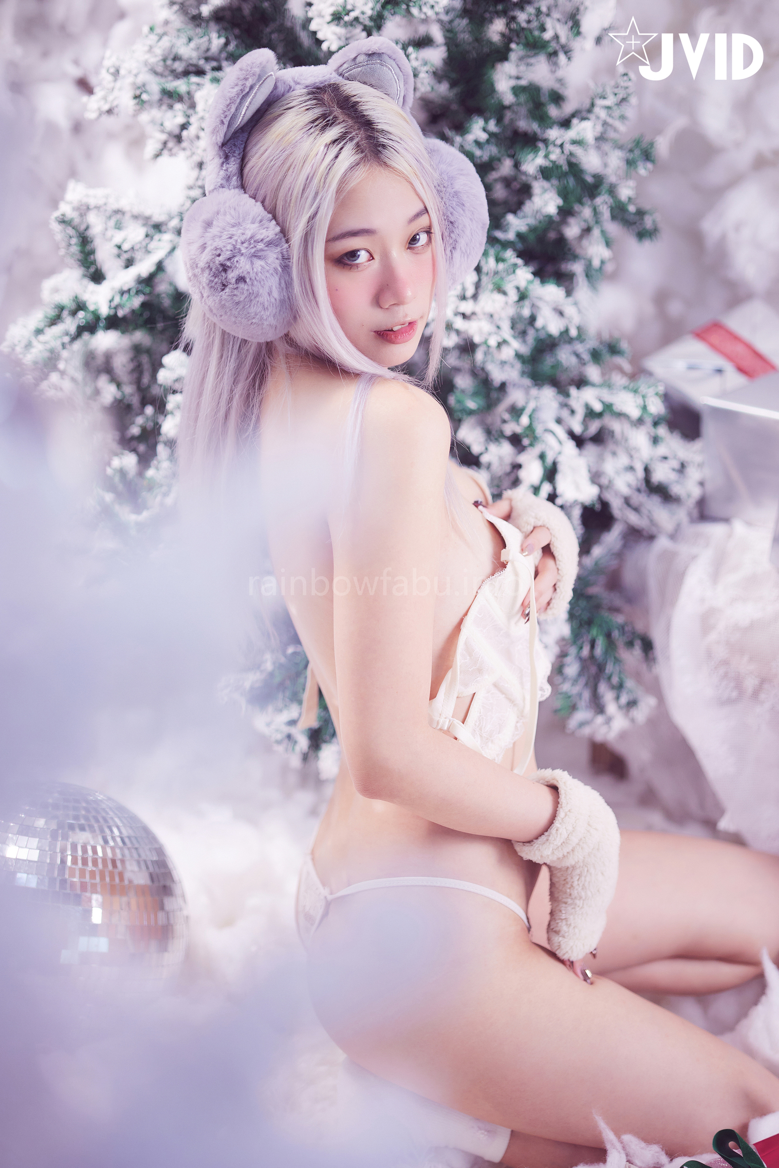 [JVID] Verna – 性感的愛死寂寞人雪女Verna陪你度過聖誕寒冬
