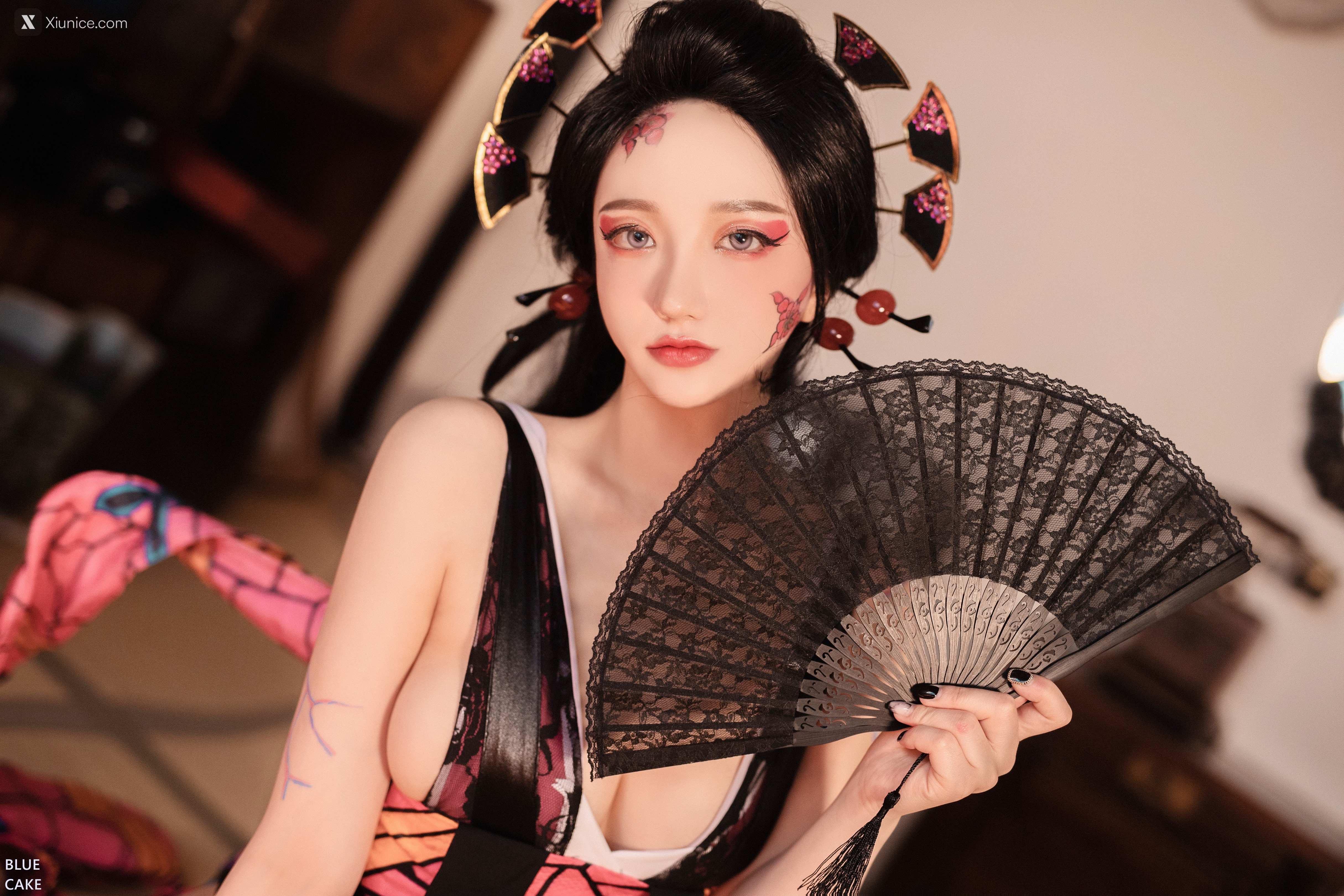 BLUECAKE Son Ye-Eun (손예은) – RED ONI 4K