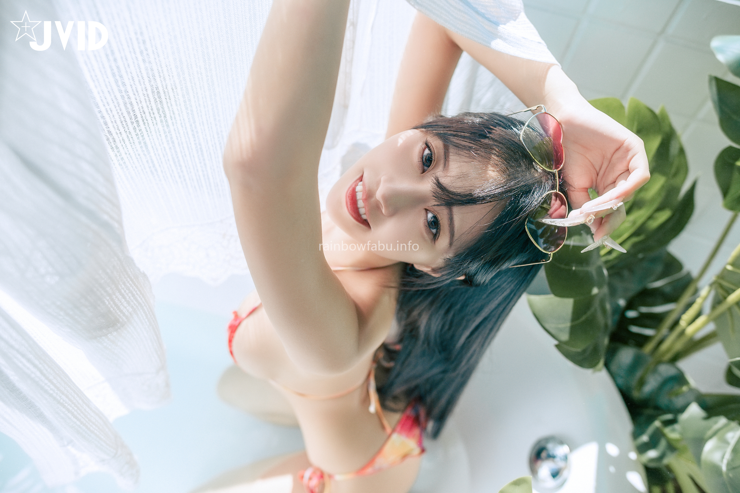 [JVID] WenHsin 玟妡 – 濕身陽台戲水夏日多巴胺😳超小片比基尼🔥羊入虎口不吃對不起自己😈