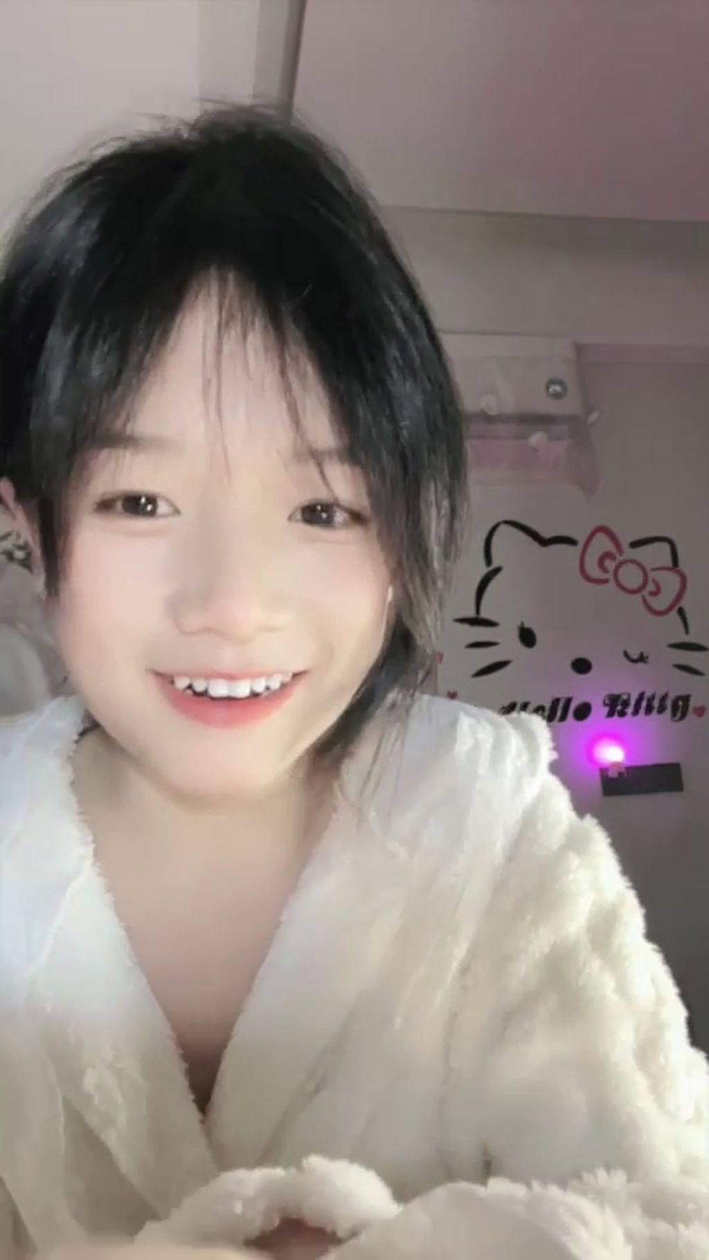 青柠S： G奶学生妹 美乳蜜臀绝美