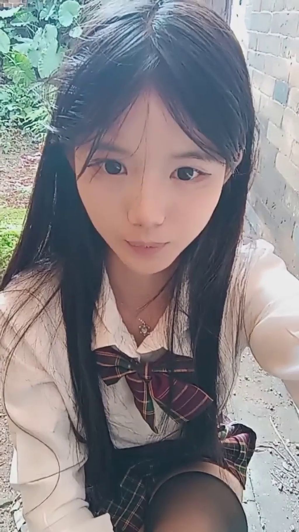 水嫩宝宝: 农村07年美少女 户外跳蛋 勾搭隔壁油腻大叔 29 水嫩宝宝: 农村07年美少女 户外跳蛋 勾搭隔壁油腻大叔