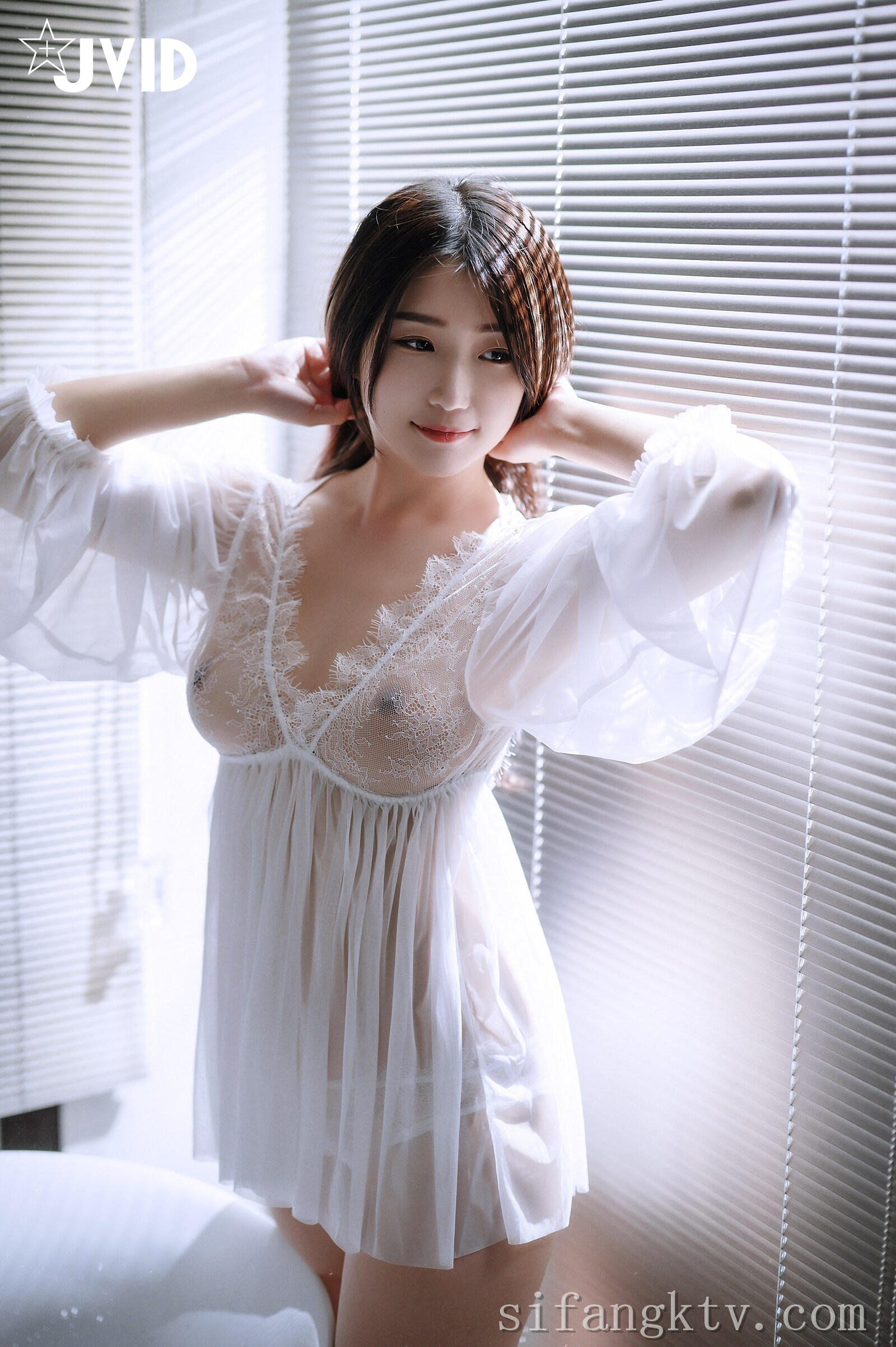 [JVID] 肉包Mini – 用玫瑰成功征服可爱肉包的肉体-热爱