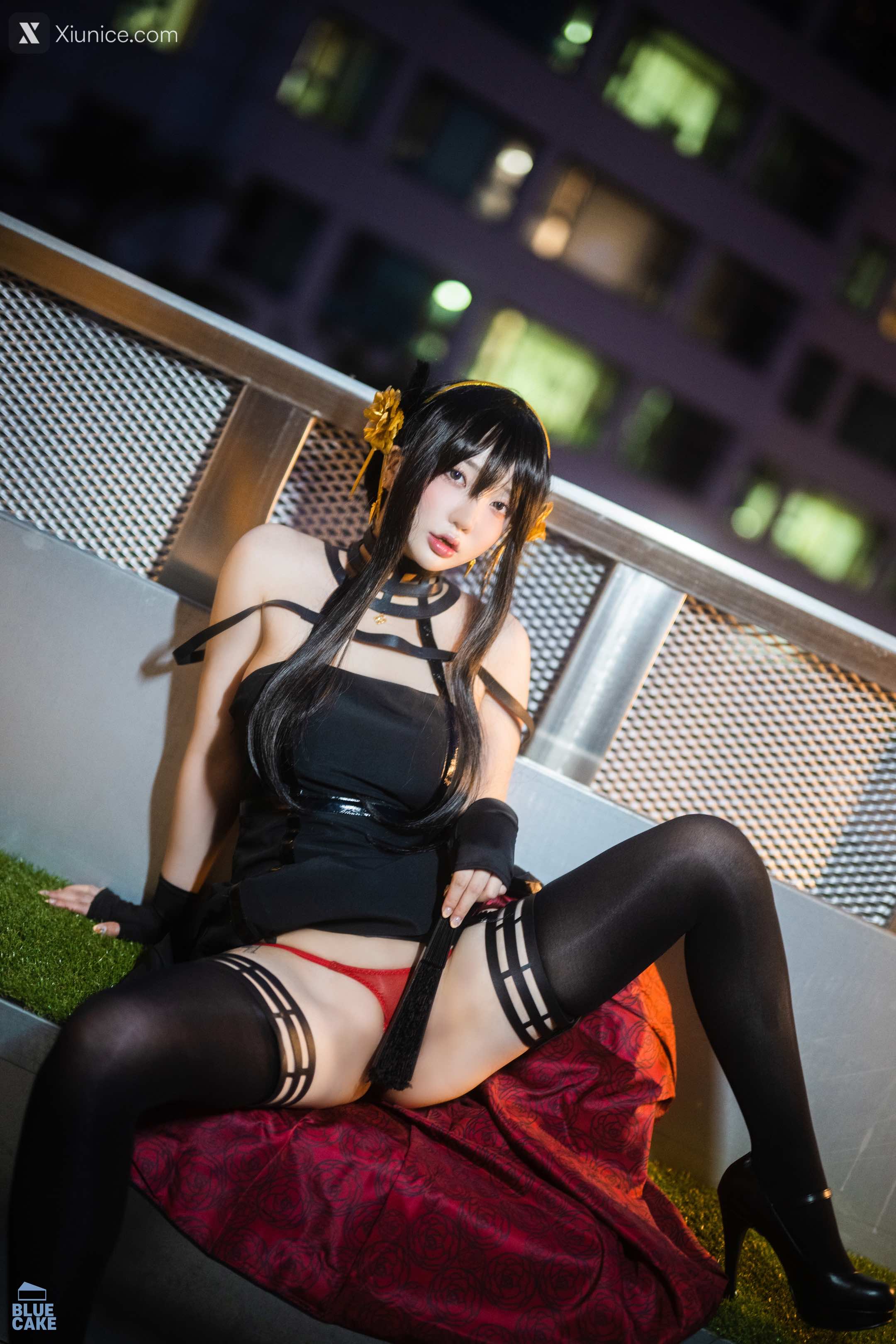 BLUECAKE Son Ye-Eun (손예은) – Black Rose RED+ 4K