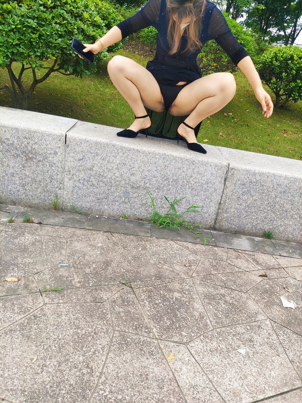 [OtherXXX] 沐子： 人前露出极品人妻