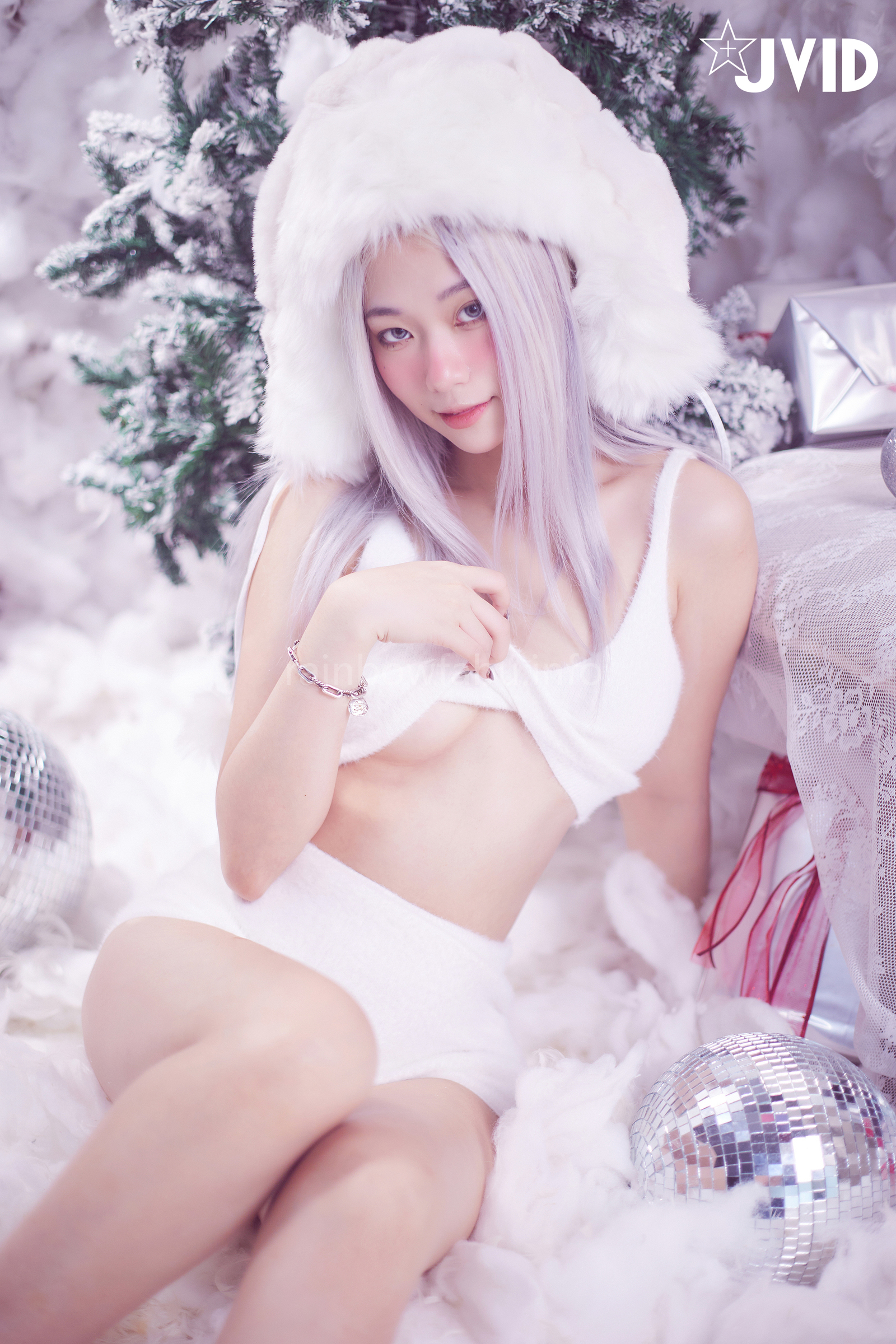 [JVID] Verna – 性感的愛死寂寞人雪女Verna陪你度過聖誕寒冬