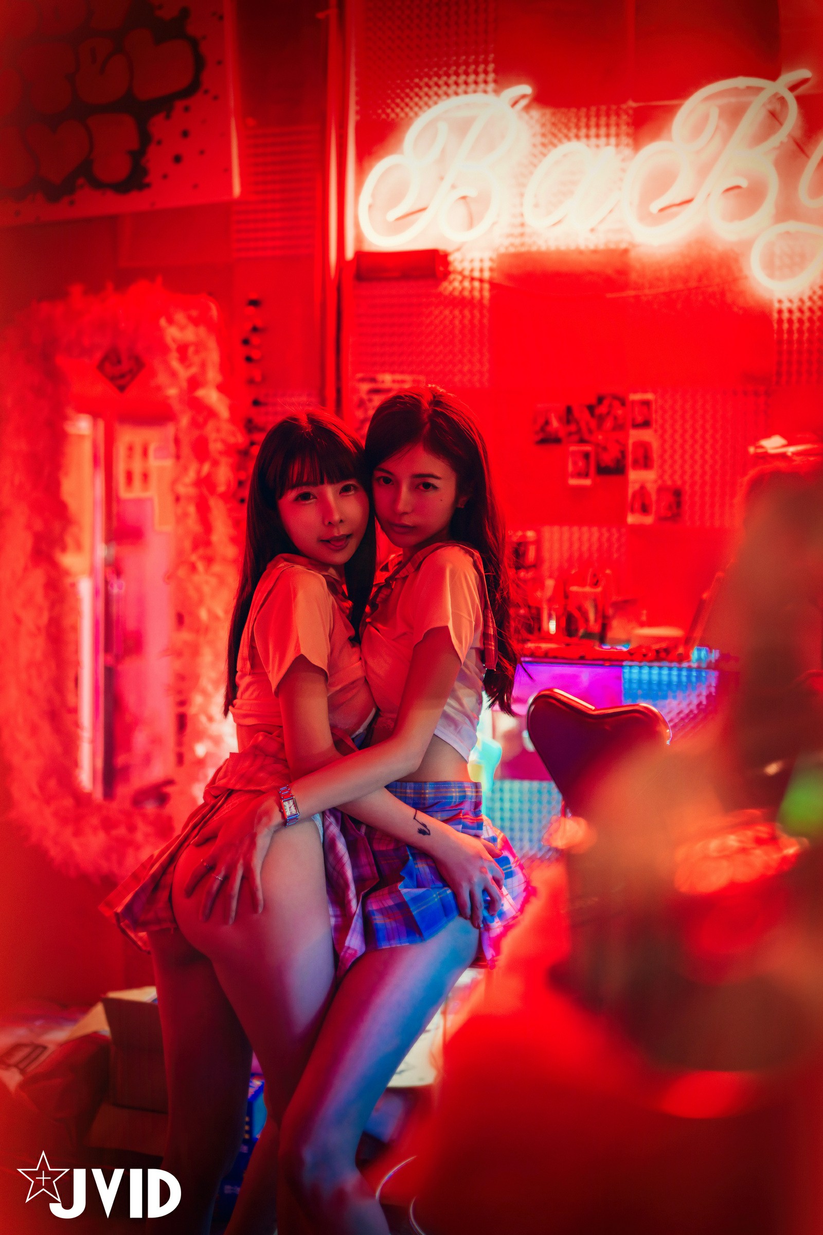 [JVID] 辰辰 & 胎尼 – 檳榔西施情色妄想