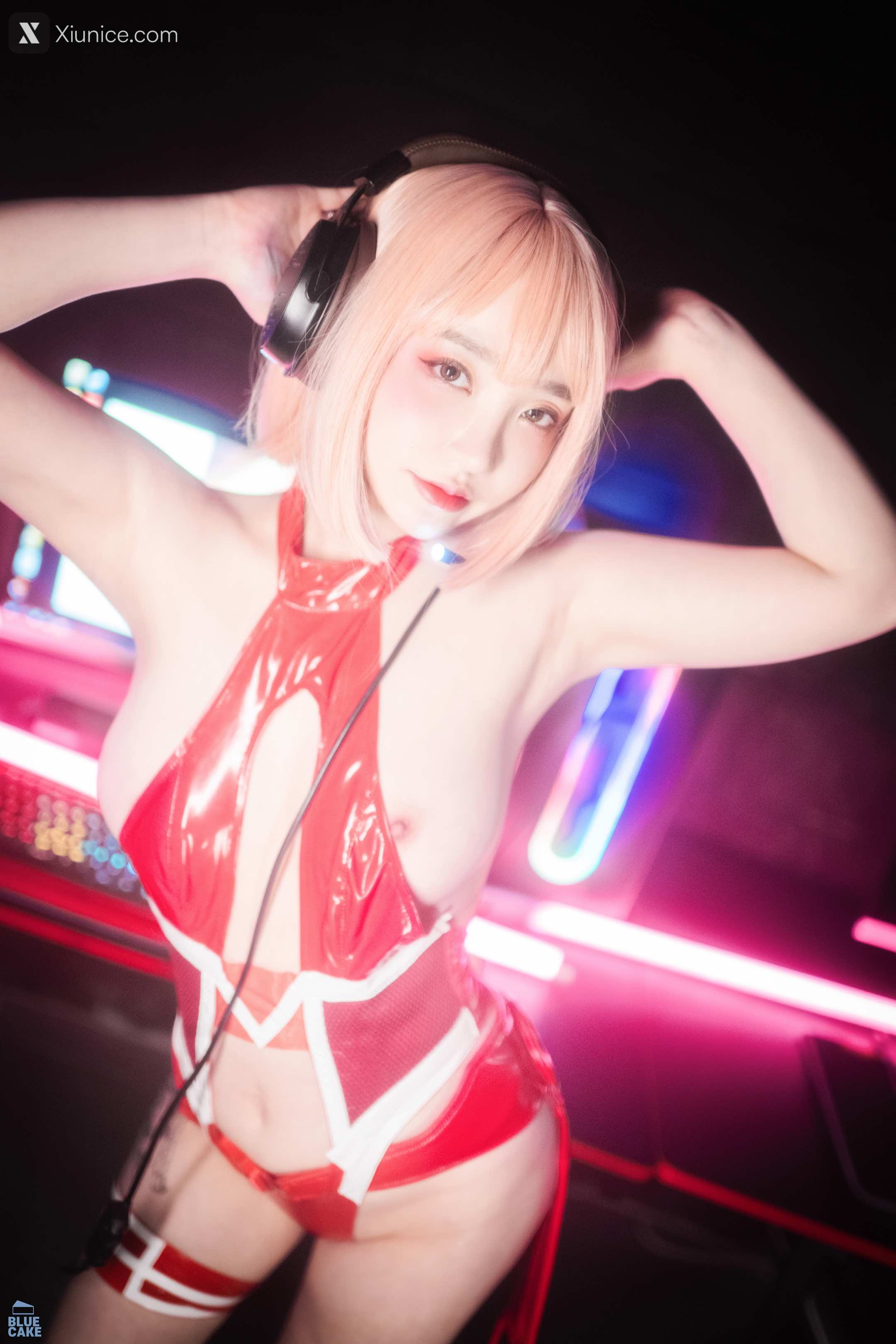 BLUECAKE Son Ye-Eun (손예은) – Code 002 Mini 4K
