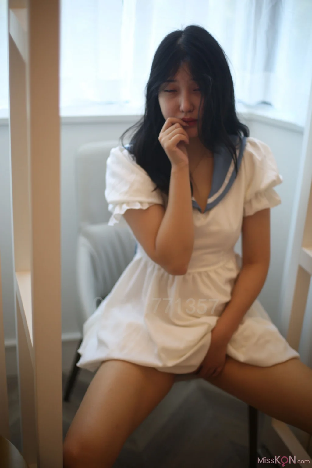 [Private Photoshoot] 纯纯玲： 纯欲学生妹 全尺度私拍