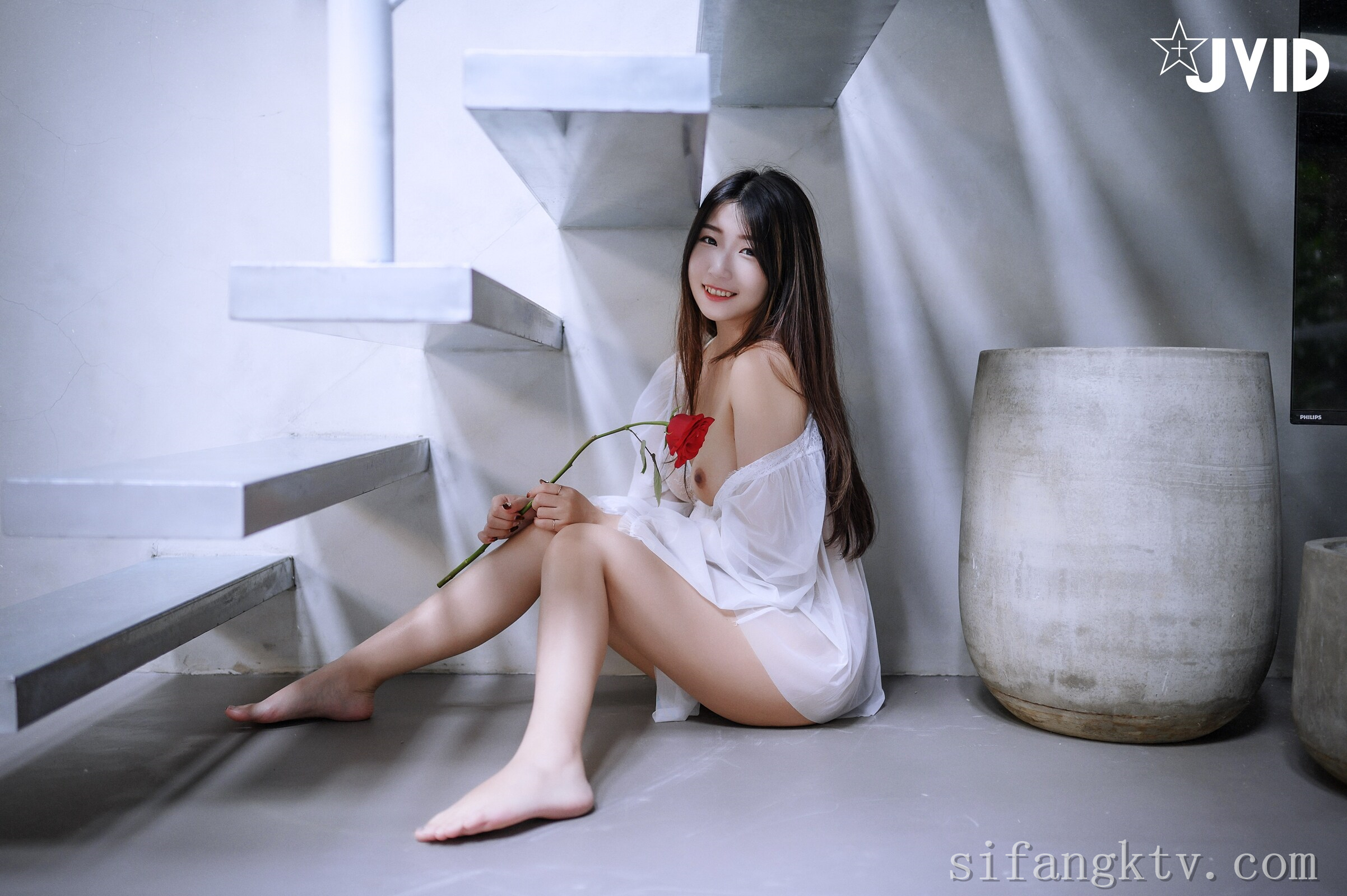 [JVID] 肉包Mini – 用玫瑰成功征服可爱肉包的肉体-热爱