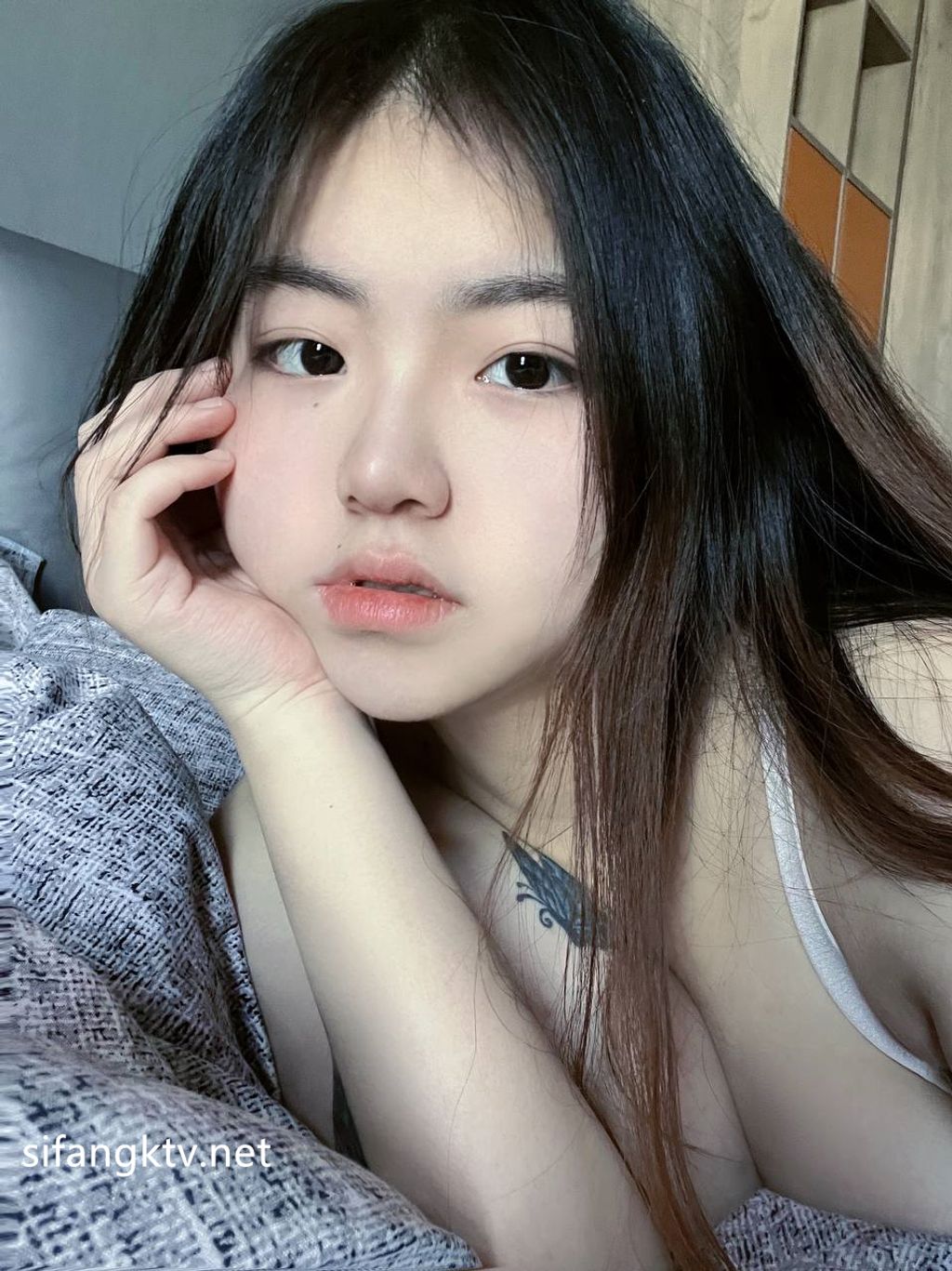 [OtherXXX] Mico板烧鸭鸭： X高价福利视频写真