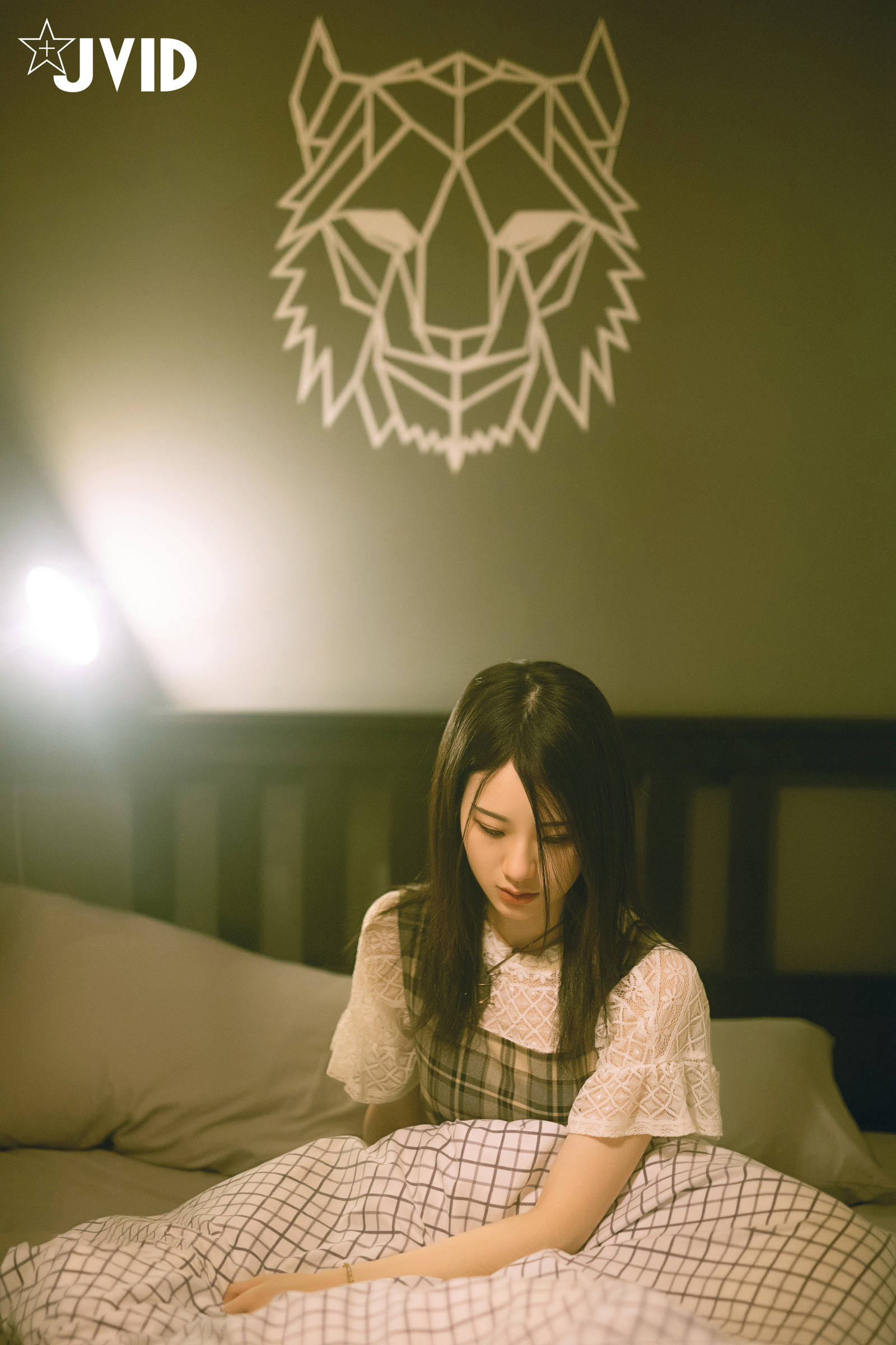 [JVID] 阿瓈 – 塔羅少女~阿瓈 光明黑暗吞噬 三點全露無遮寫真