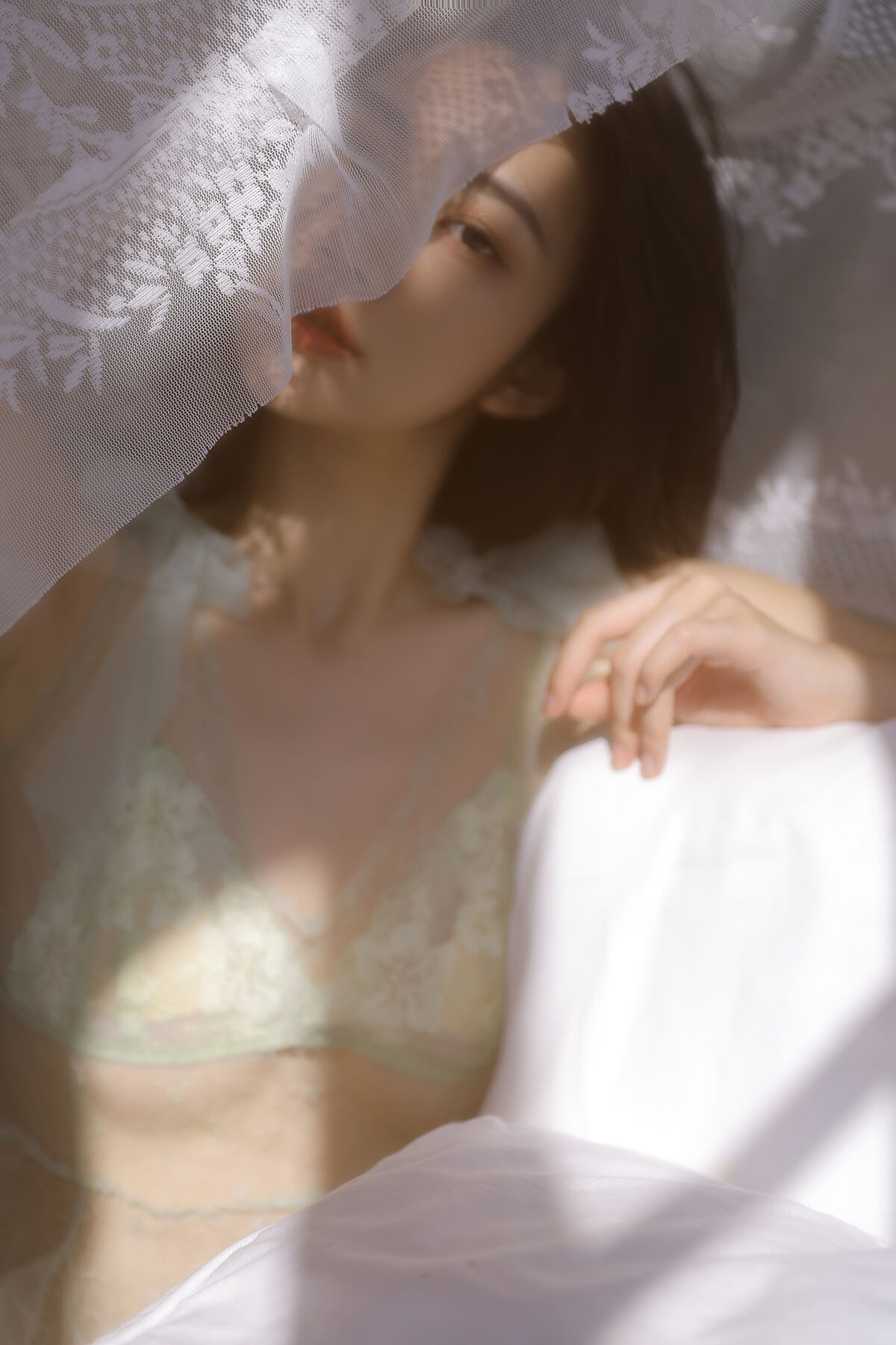 YiTuYu艺图语 Vol.10491 Liu Liu