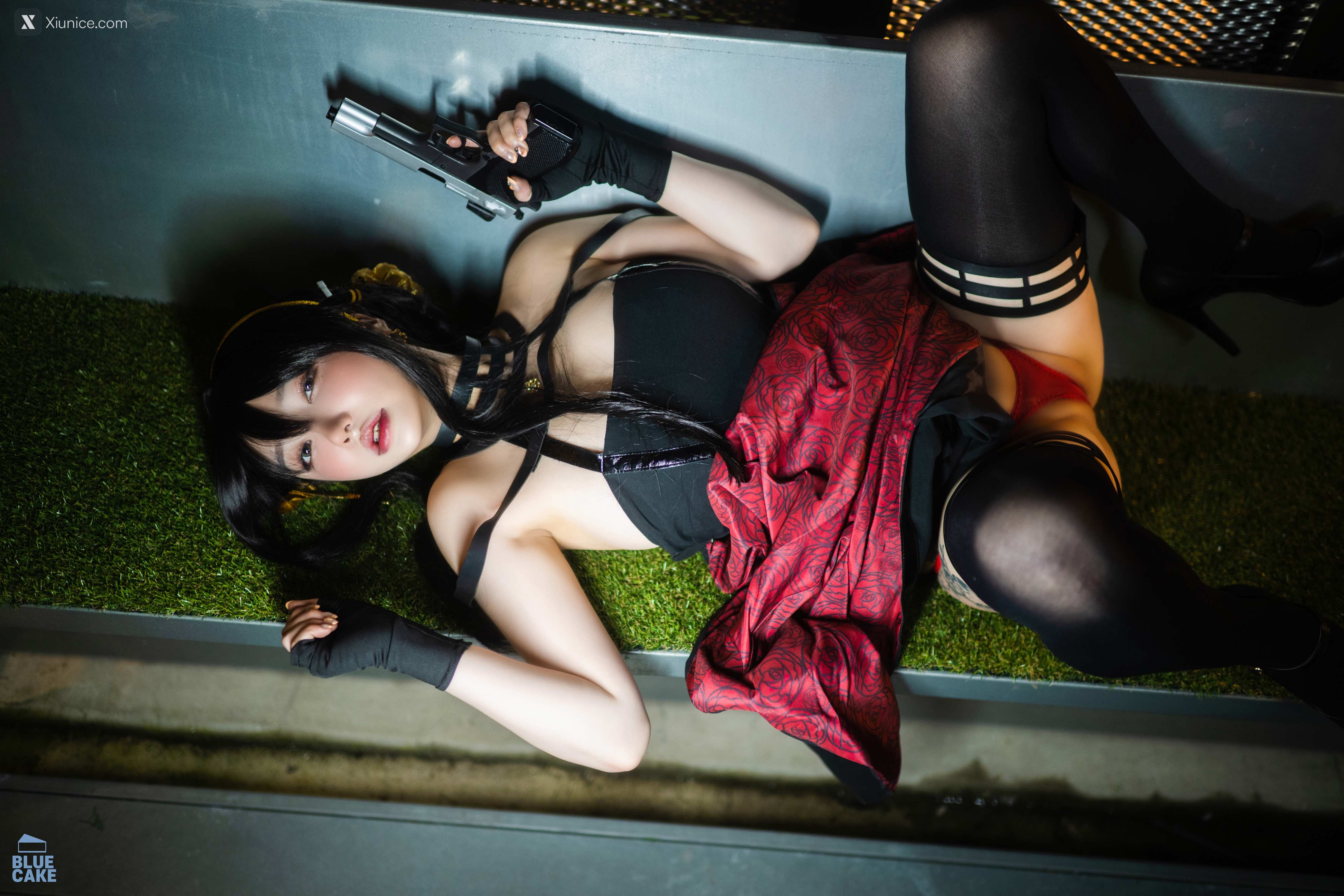 BLUECAKE Son Ye-Eun (손예은) – Black Rose RED+ 4K