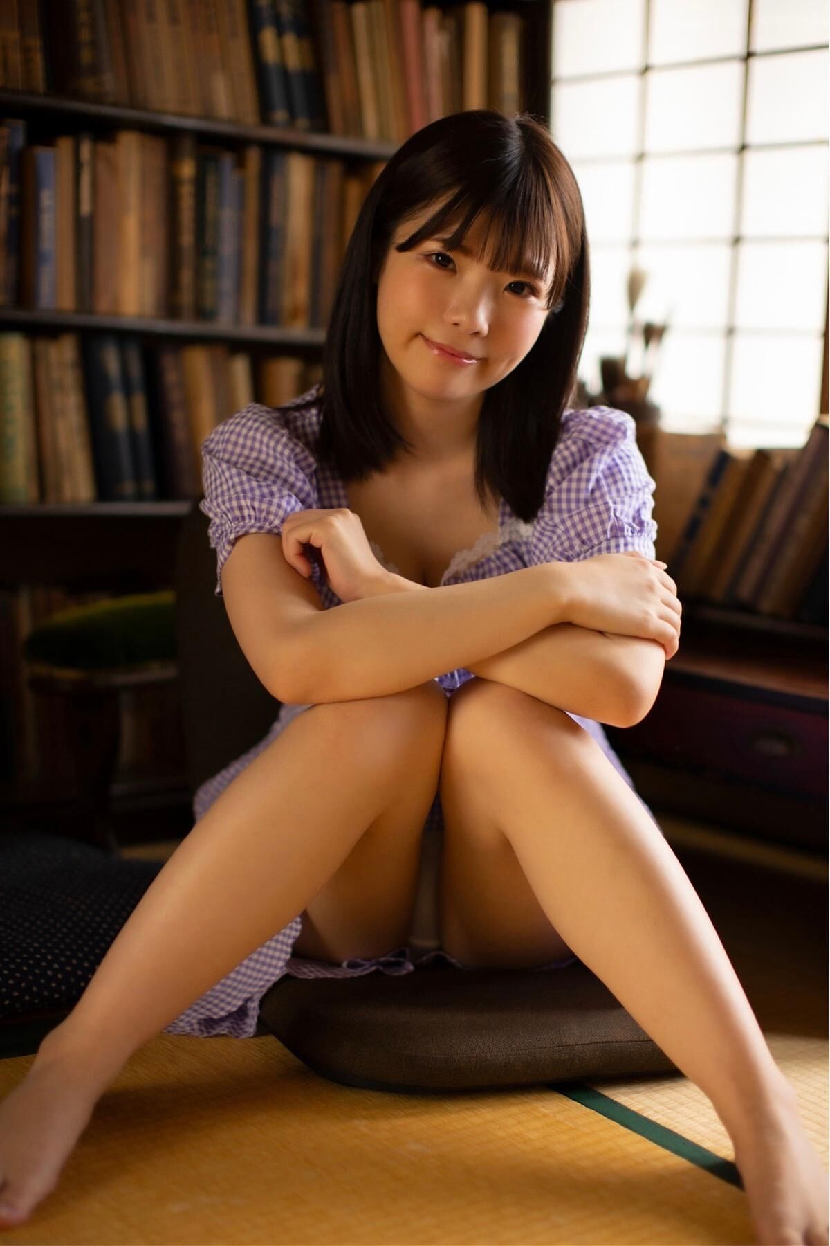PANCHIRA - 全編制服パンチラ写真集 02