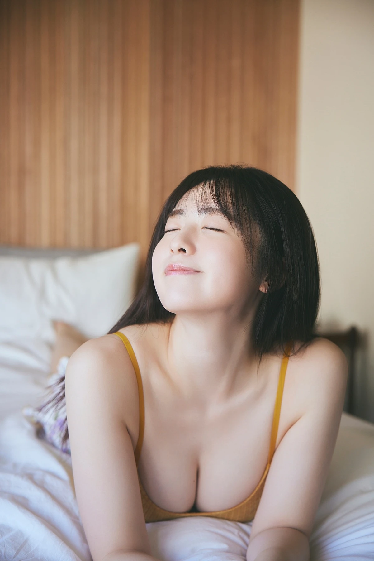 Yumena Nishino 西野夢菜, 写真集 「透明感、100パーセント。」 6 Yumena Nishino 西野夢菜, 写真集 「透明感、100パーセント。」