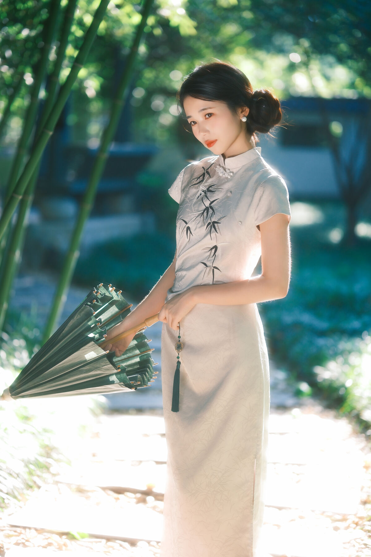 YiTuYu艺图语 Vol.10336 Fei Teng De Mi Zhou
