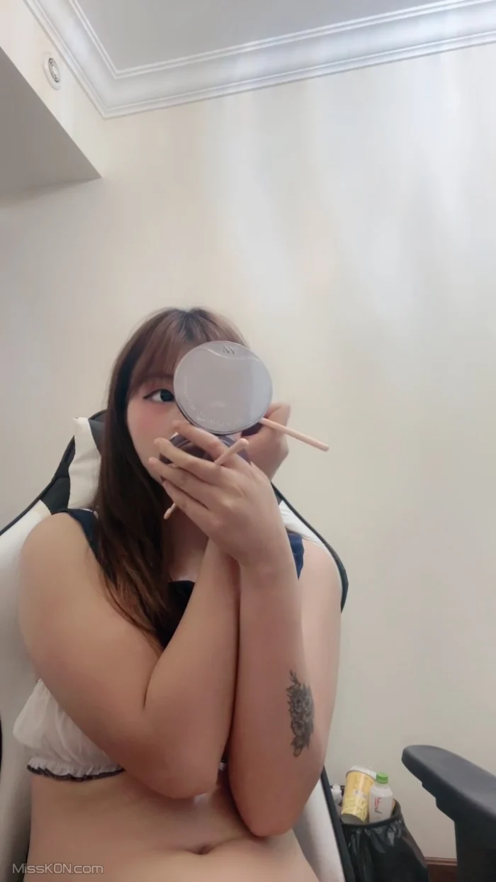 [OtherXXX] 芭比： 极品校花 酒店约网友无套大秀