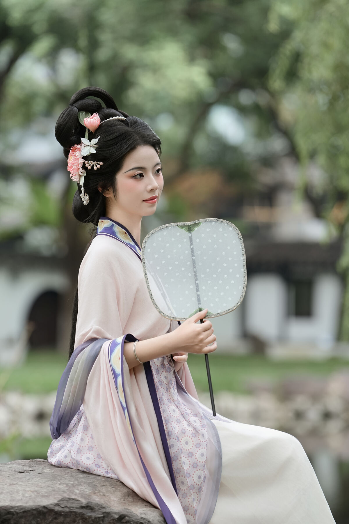 YiTuYu艺图语 Vol.10526 Qi Qi