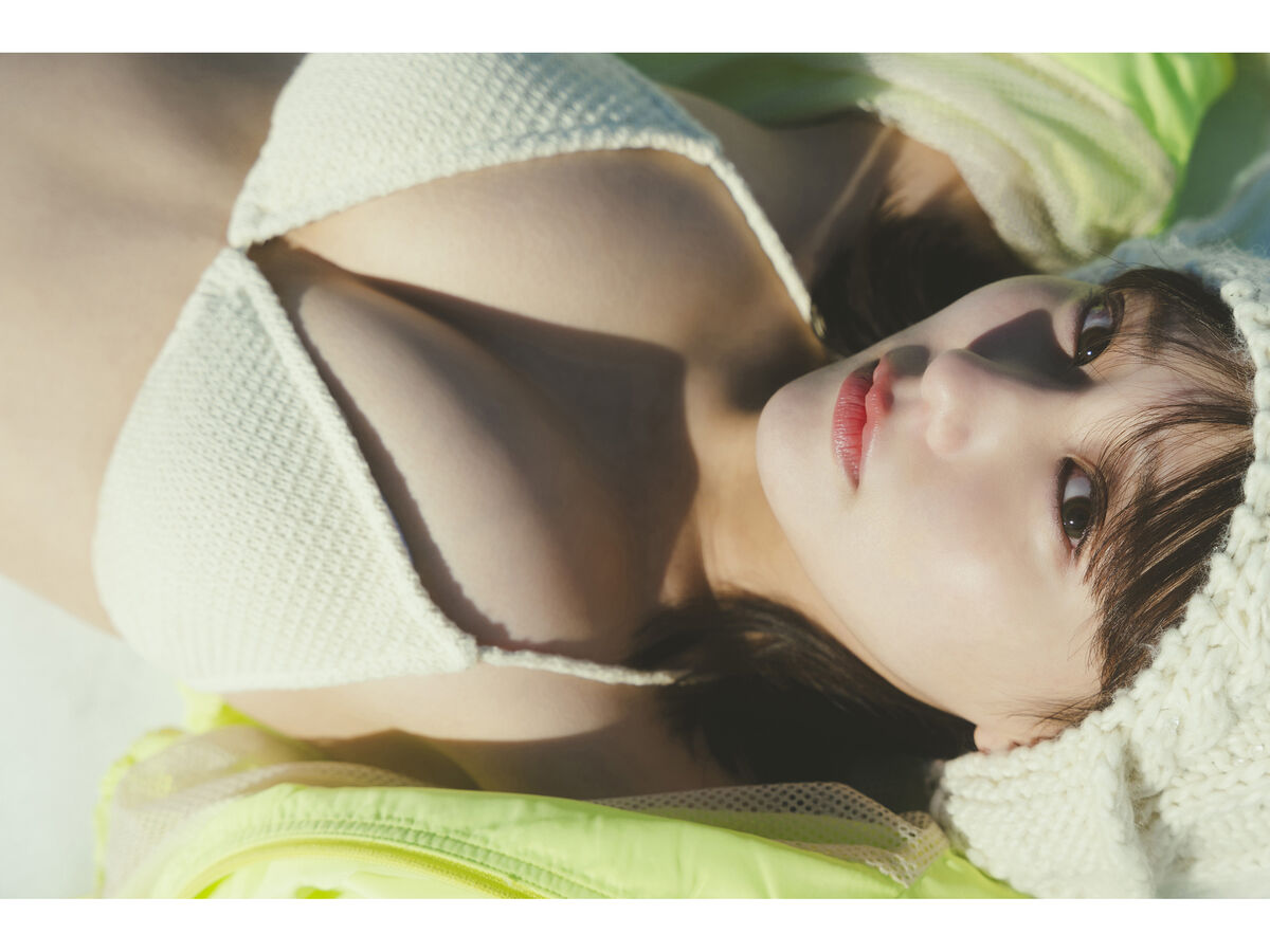 Miku Tanaka 田中美久 - ヤングガンガンデジタル限定写真集 銀世界