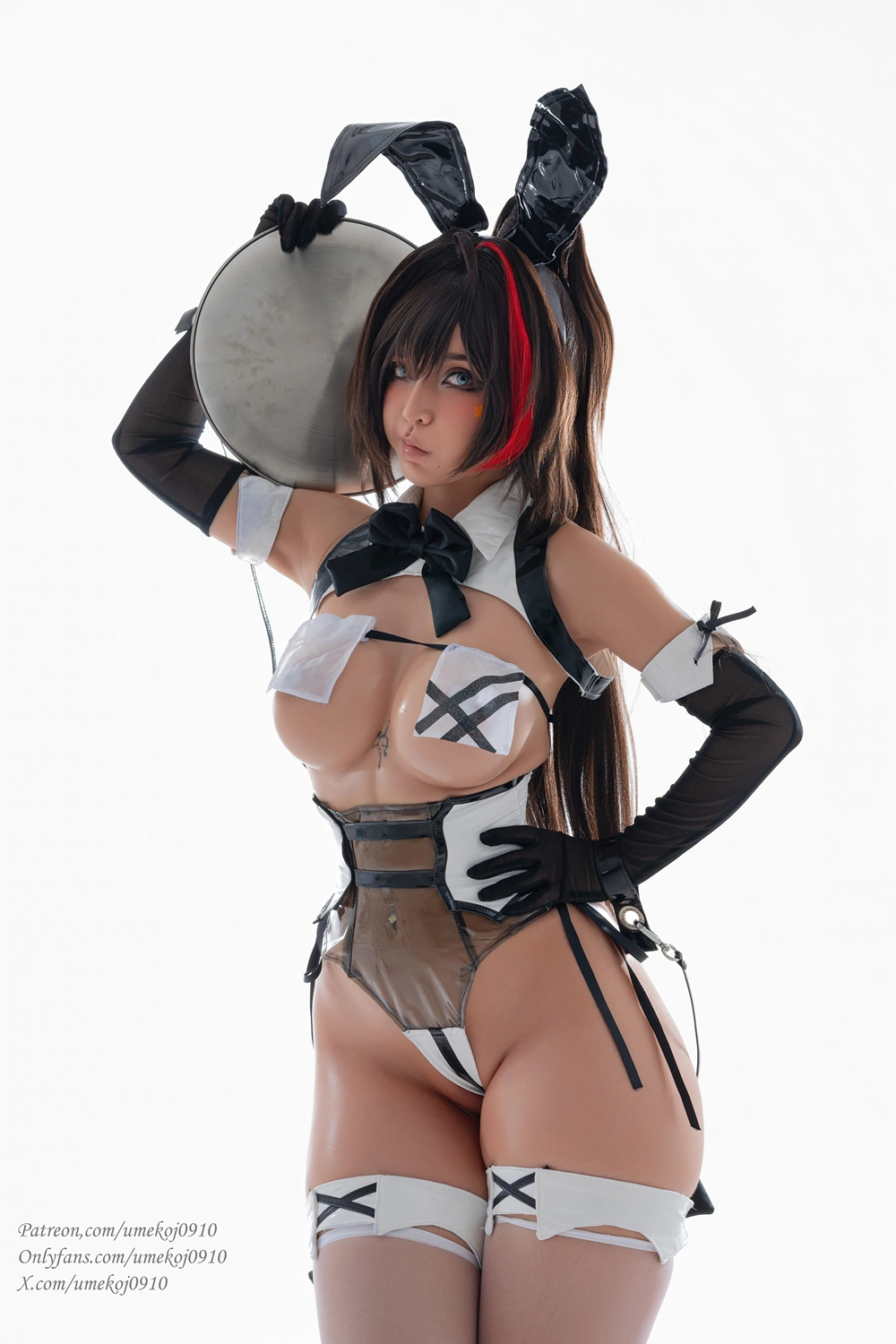 Cosplay Umeko.J – Bay Radiant Rabbit NIKKE