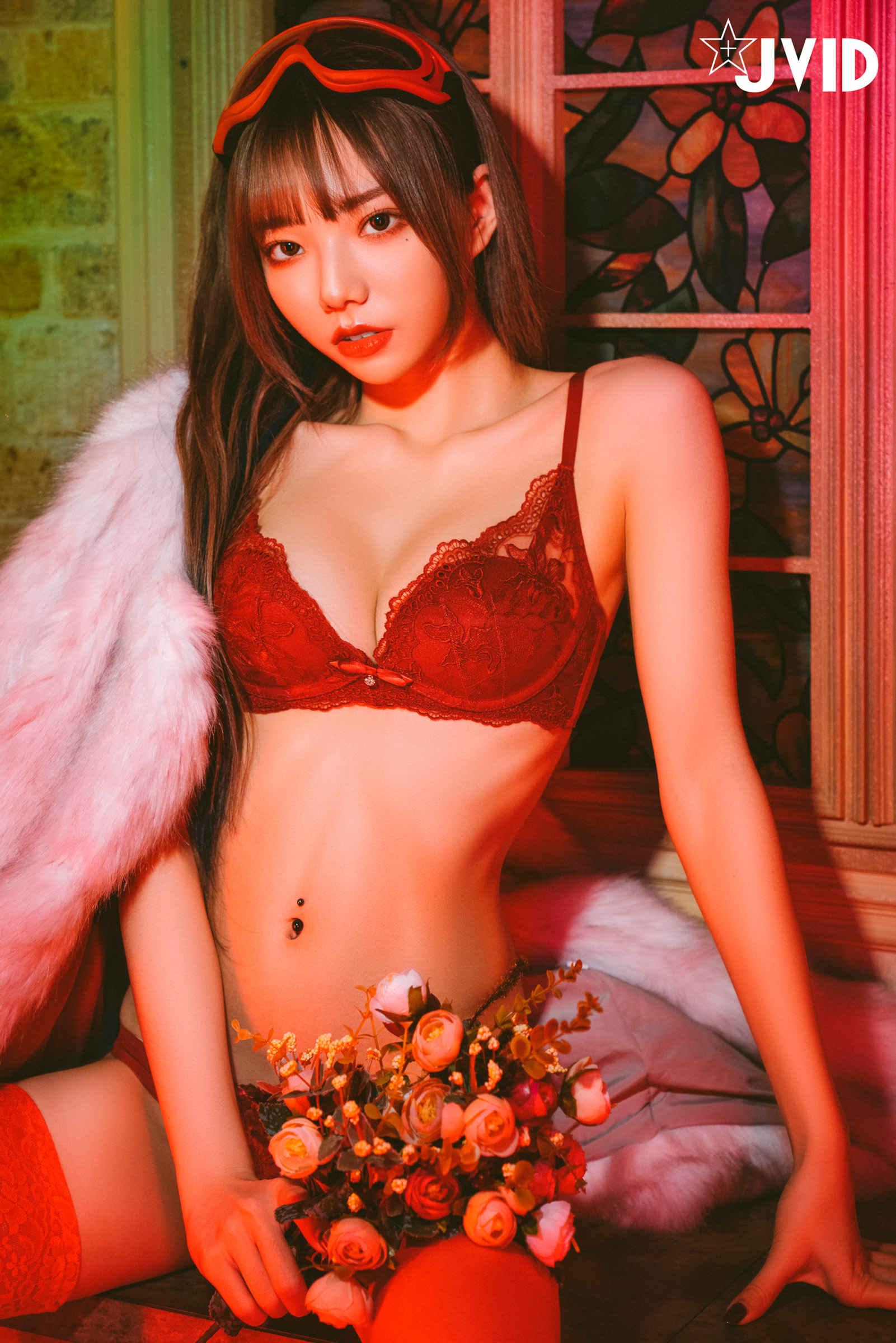 [JVID] 楚楚 – 奇妙冒險
