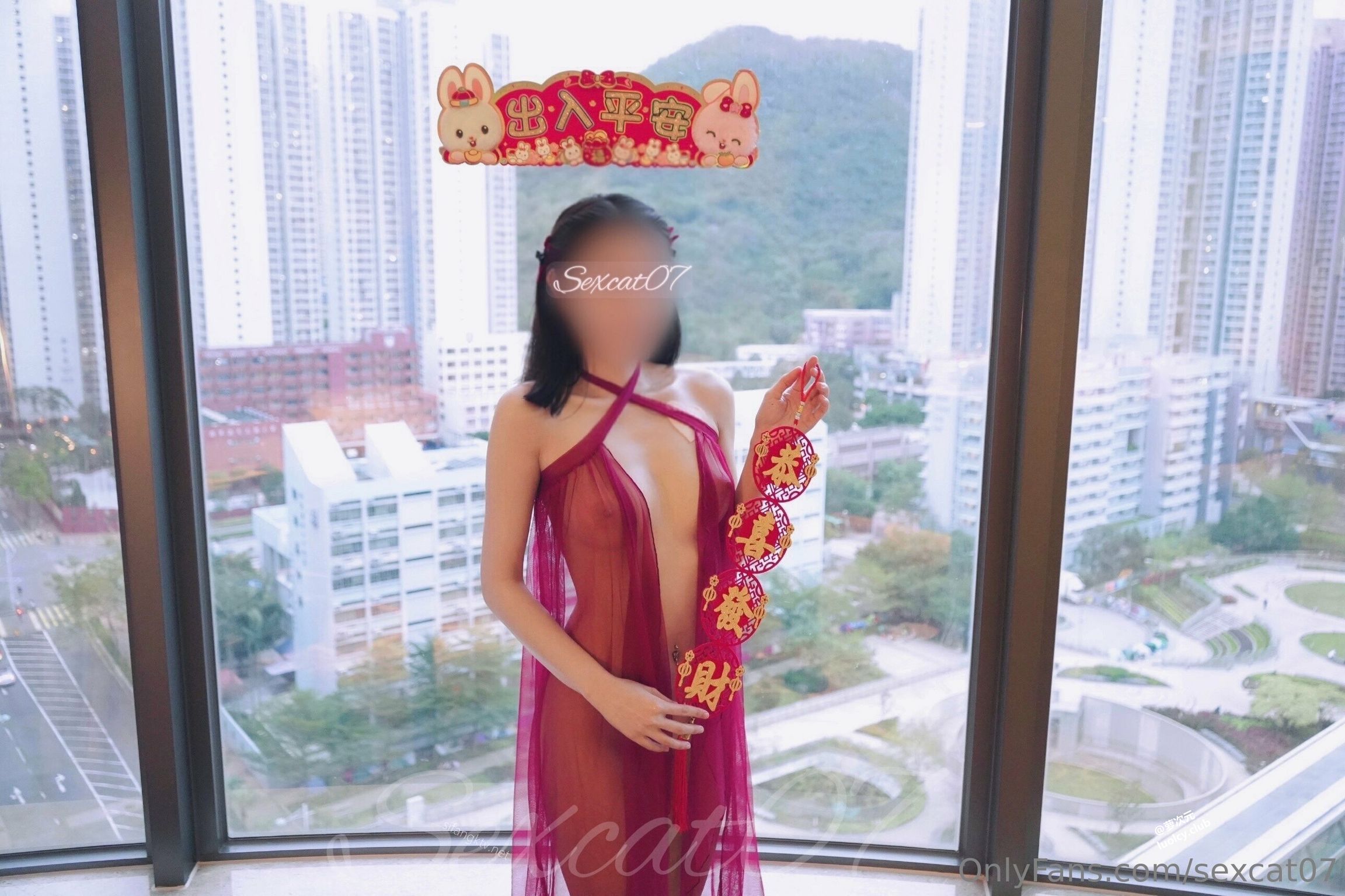 [OtherXXX] Sexcat(性感的猫)： OF究极绿帽骚妻 健身室大乱交混战
