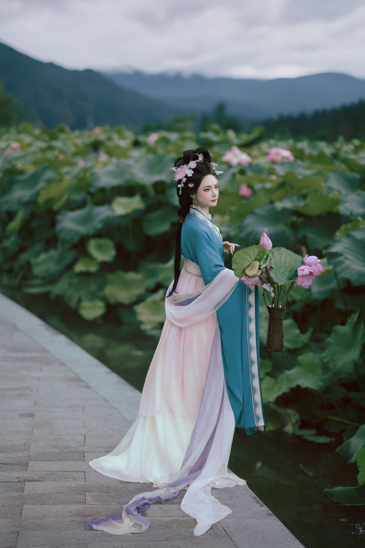 YiTuYu艺图语 Vol.10246 Ai Mo Li