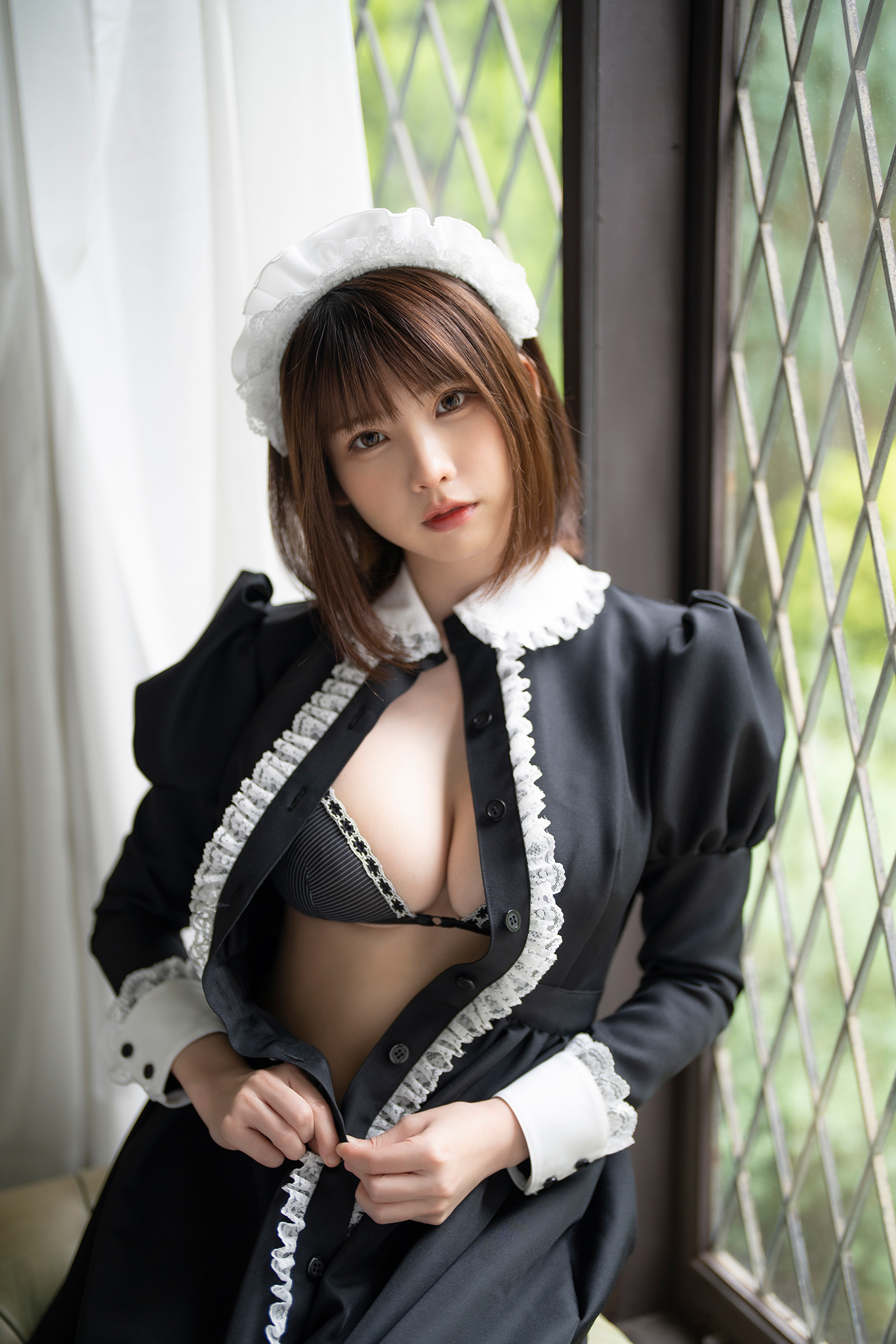 [Photobook] えなこ「メイドアーミー★プリンセス」【月チャンデジグラ】