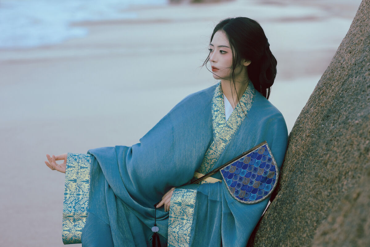 YiTuYu艺图语 Vol.10289 Qing Yi