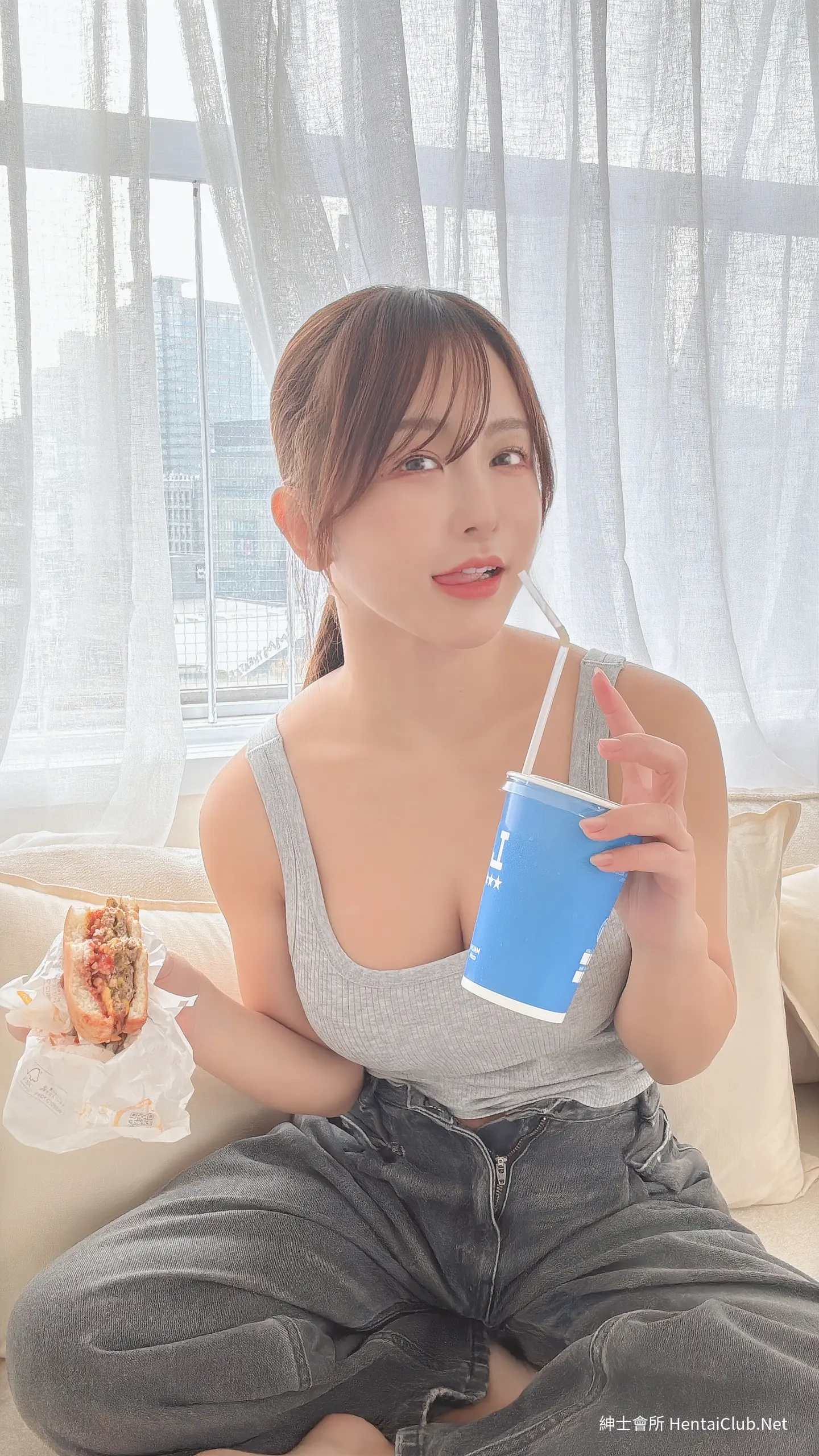 いくみ Fantia 20251213 I Ate Lunch 10 いくみ Fantia 20251213 I Ate Lunch