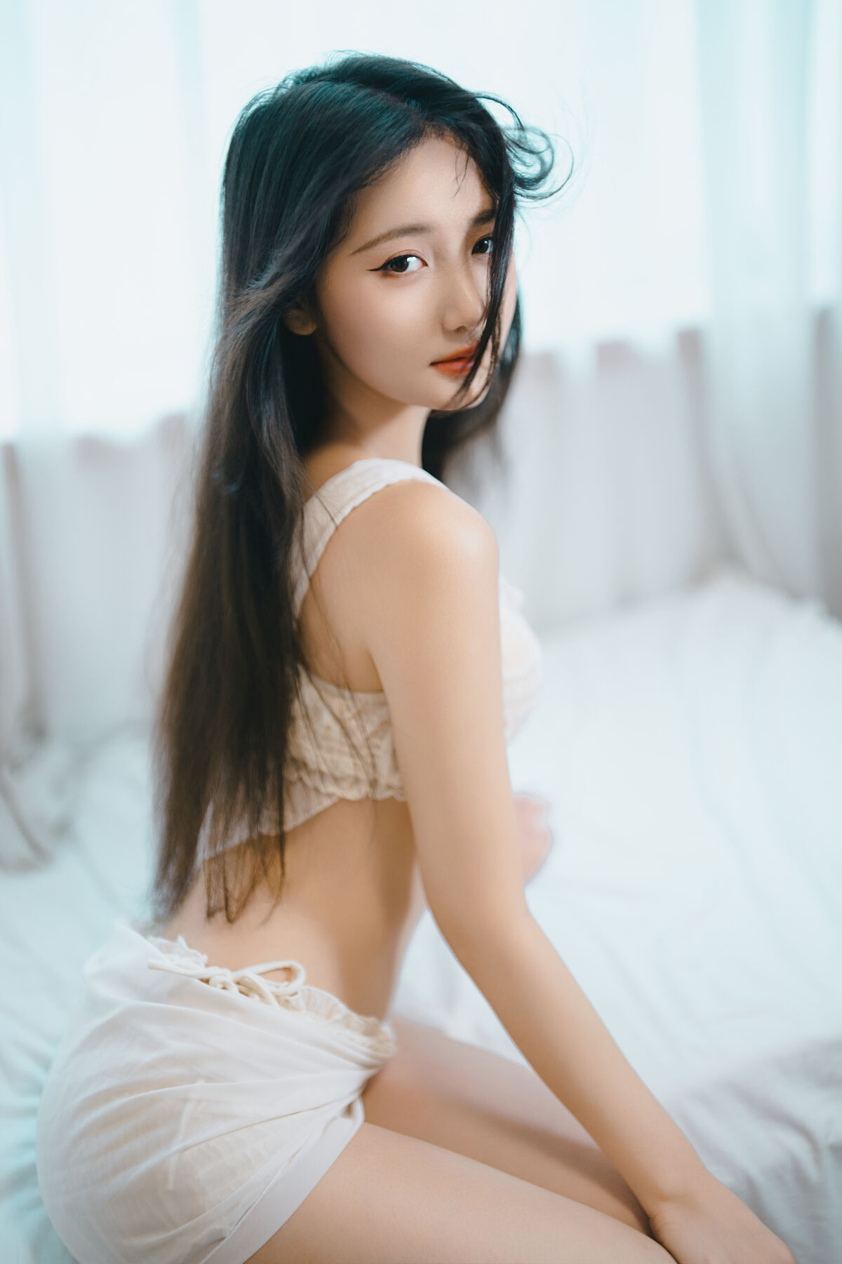 YiTuYu艺图语 Vol.10516 oyee